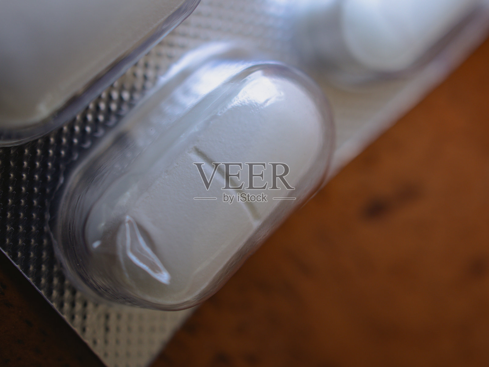 白色药丸照片摄影图片