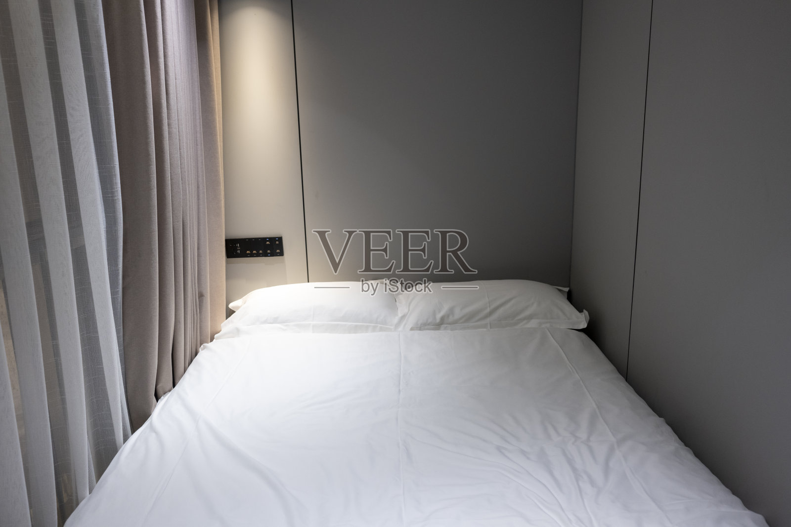 极简风格的房间照片摄影图片