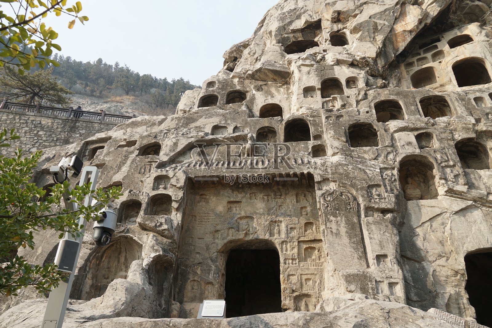 中国河南省洛阳，世界文化遗产龙门石窟照片摄影图片