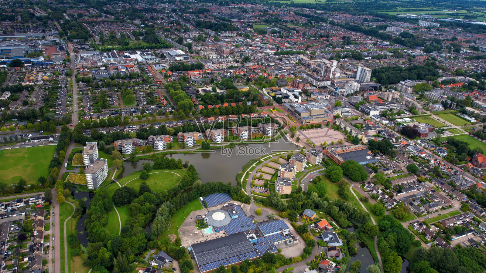 德拉赫滕老城的航拍图照片摄影图片