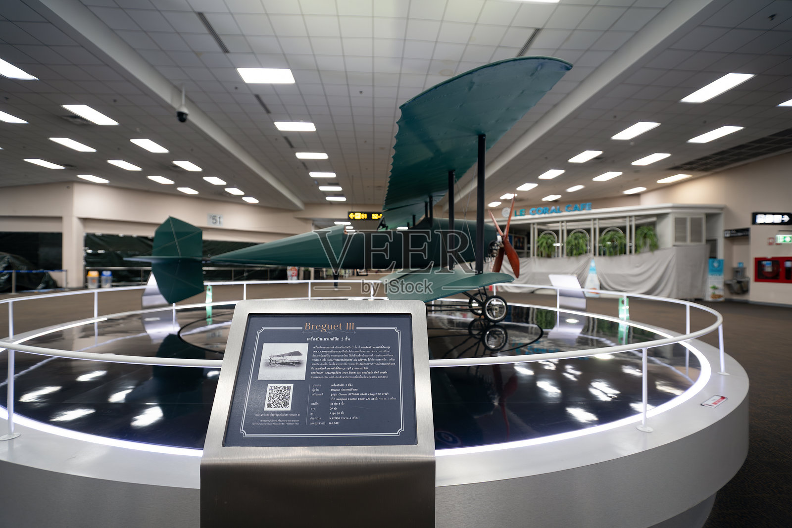 布雷盖三型飞机模型展出照片摄影图片