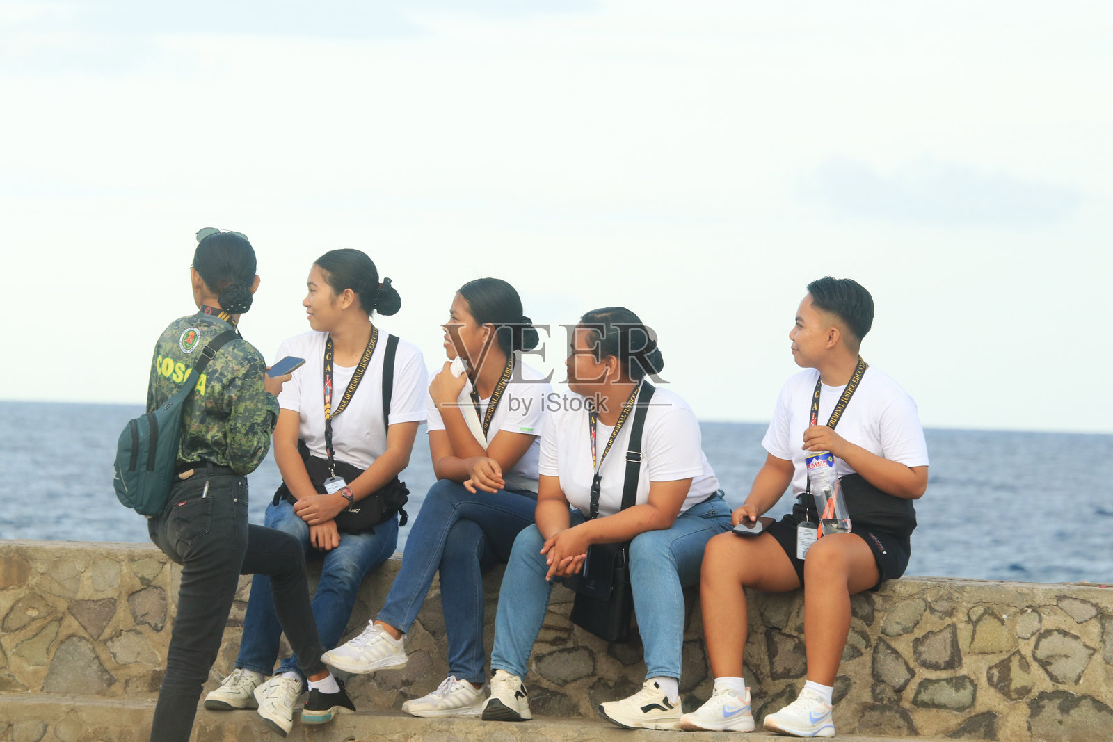 一群学生照片摄影图片