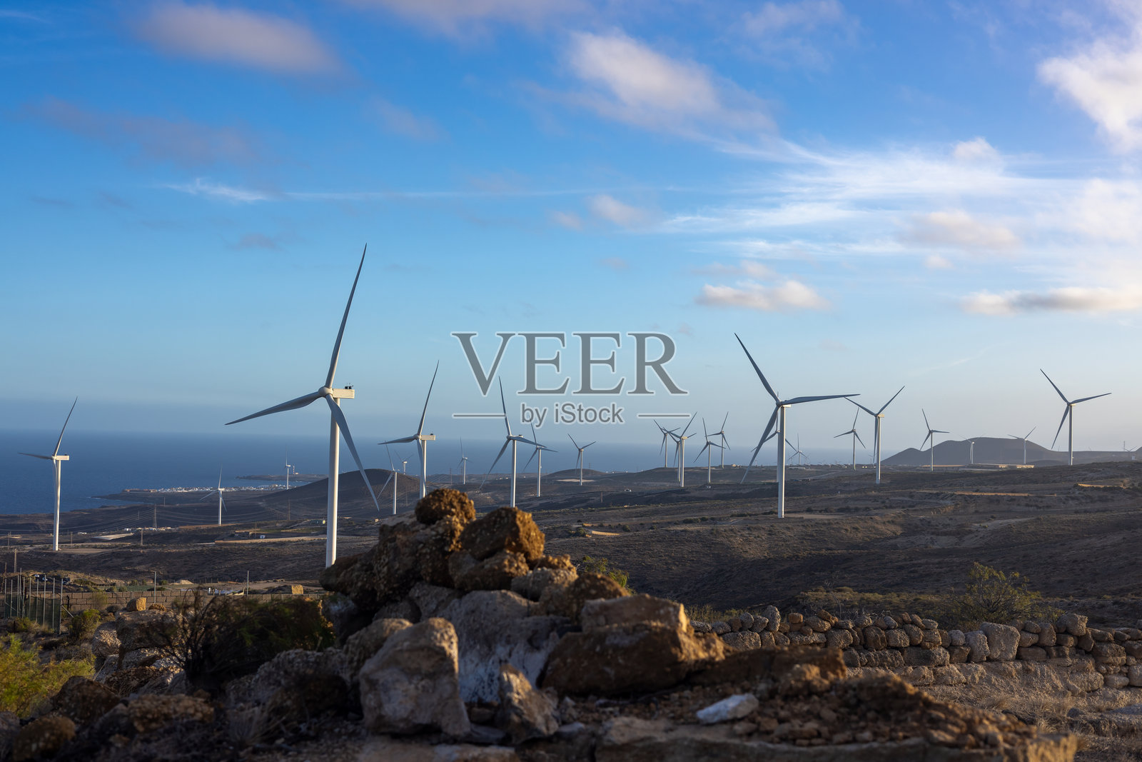 风力发电机景观照片摄影图片