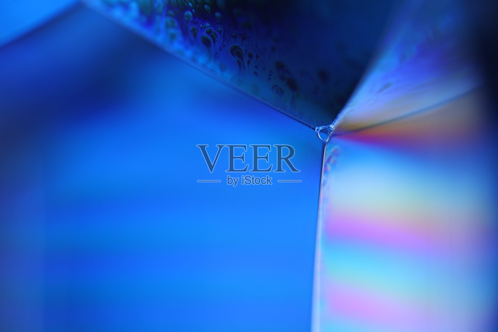 明亮的奇妙液体形状，完美的物理效果照片摄影图片