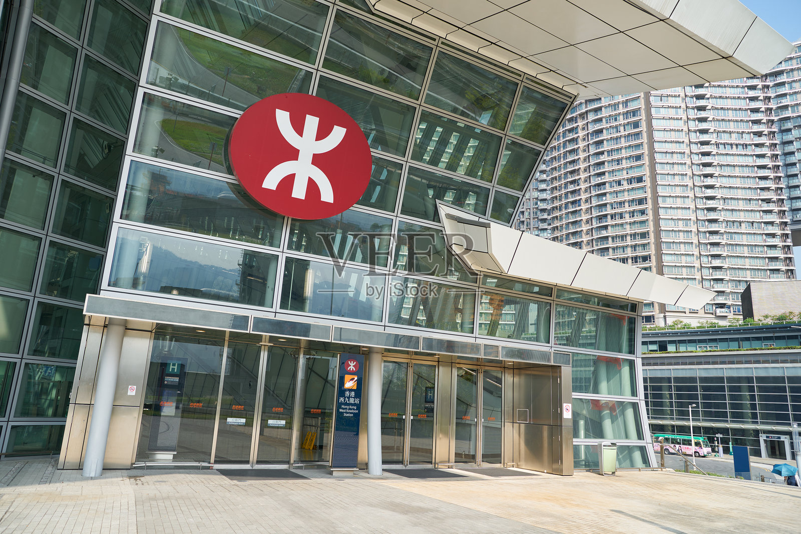 香港西九龙站的街景视图照片摄影图片