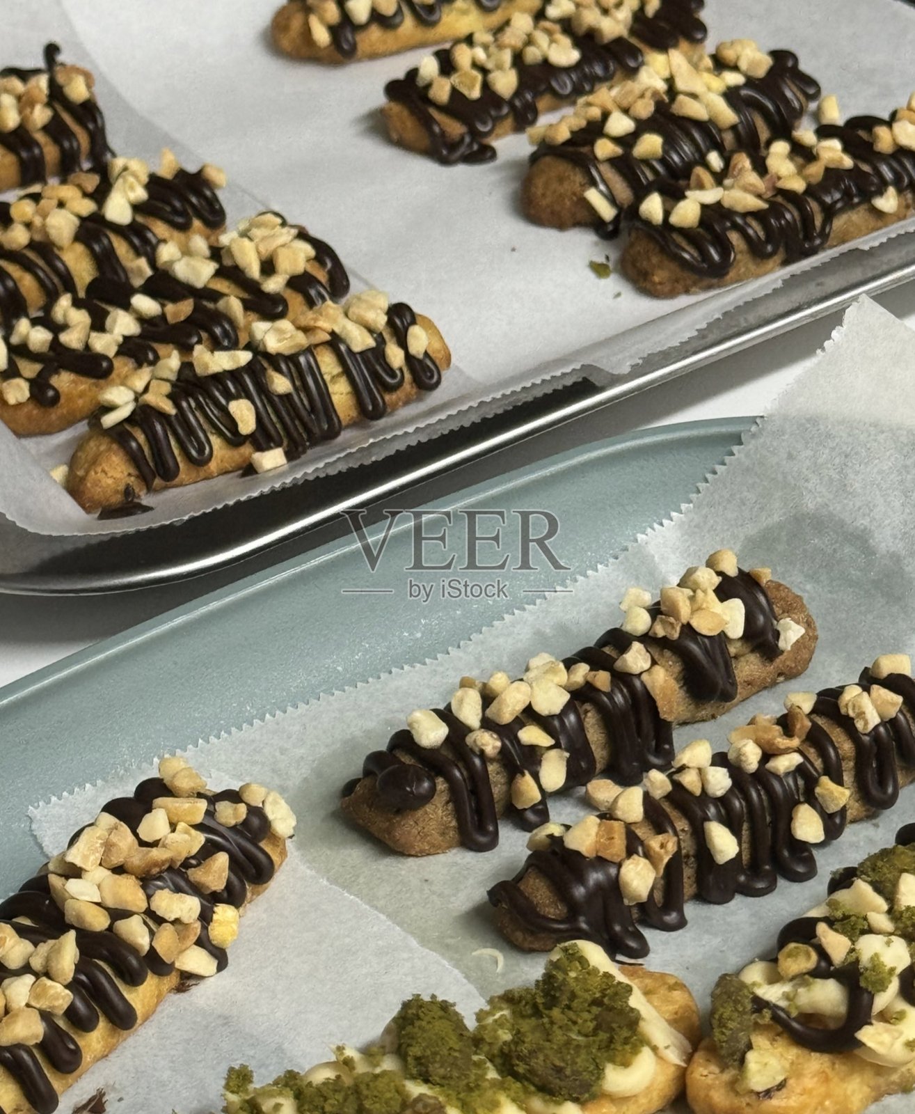 美味的黄油饼干，口感丰富，黄油味浓郁，酥脆，入口即化。非常适合茶点、赠礼或作为美味的甜点！照片摄影图片