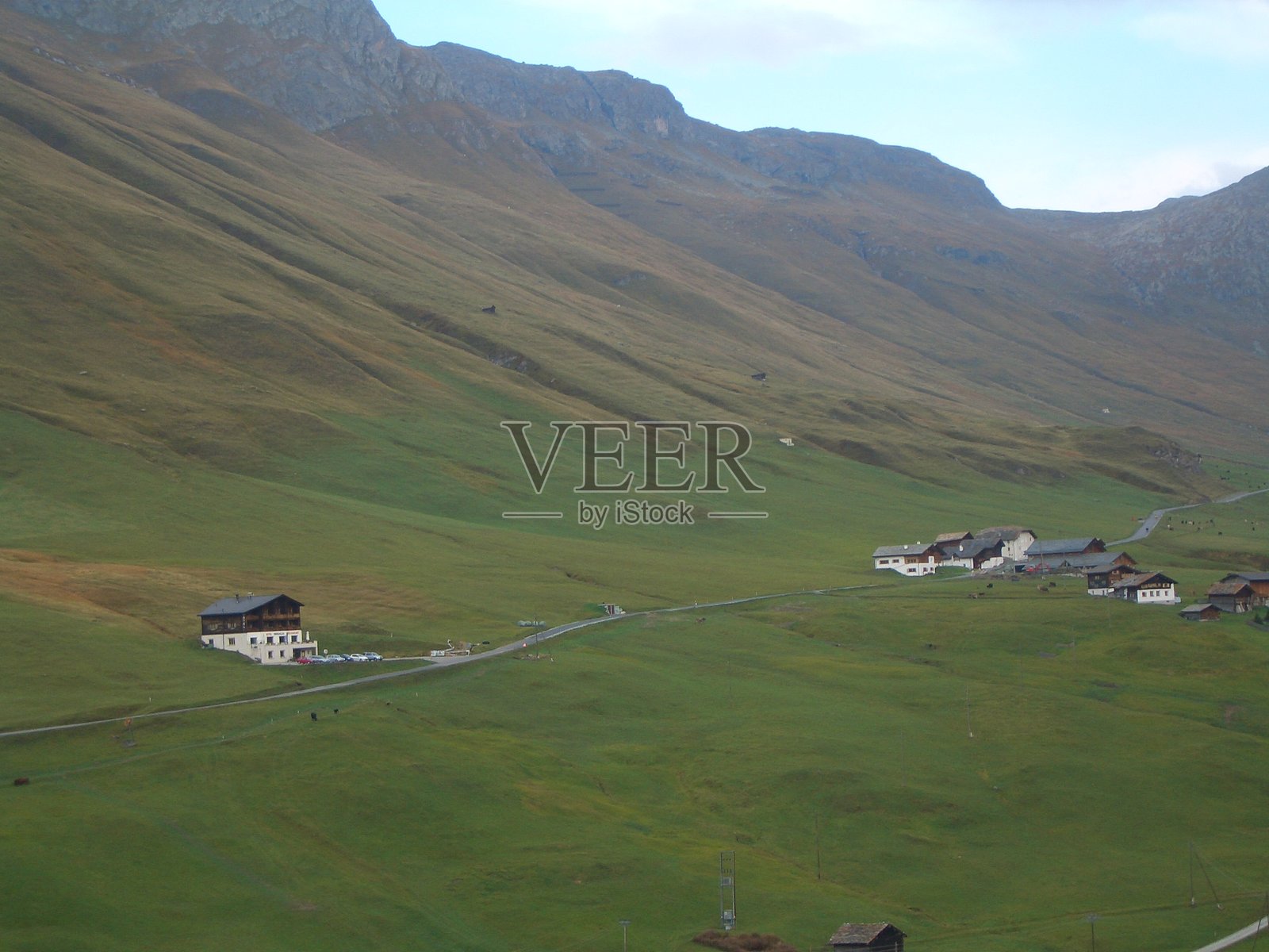 格拉斯哥自然风光，周围的农田和村庄，优美的自然景观。照片摄影图片