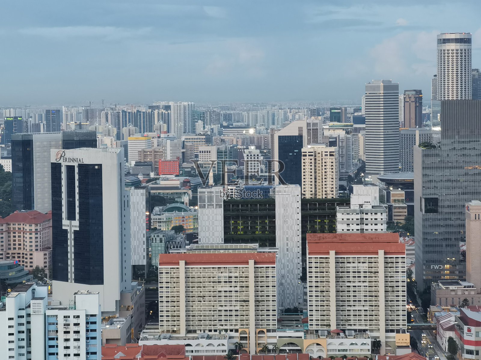 新加坡城市的鸟瞰图和夜景照片摄影图片