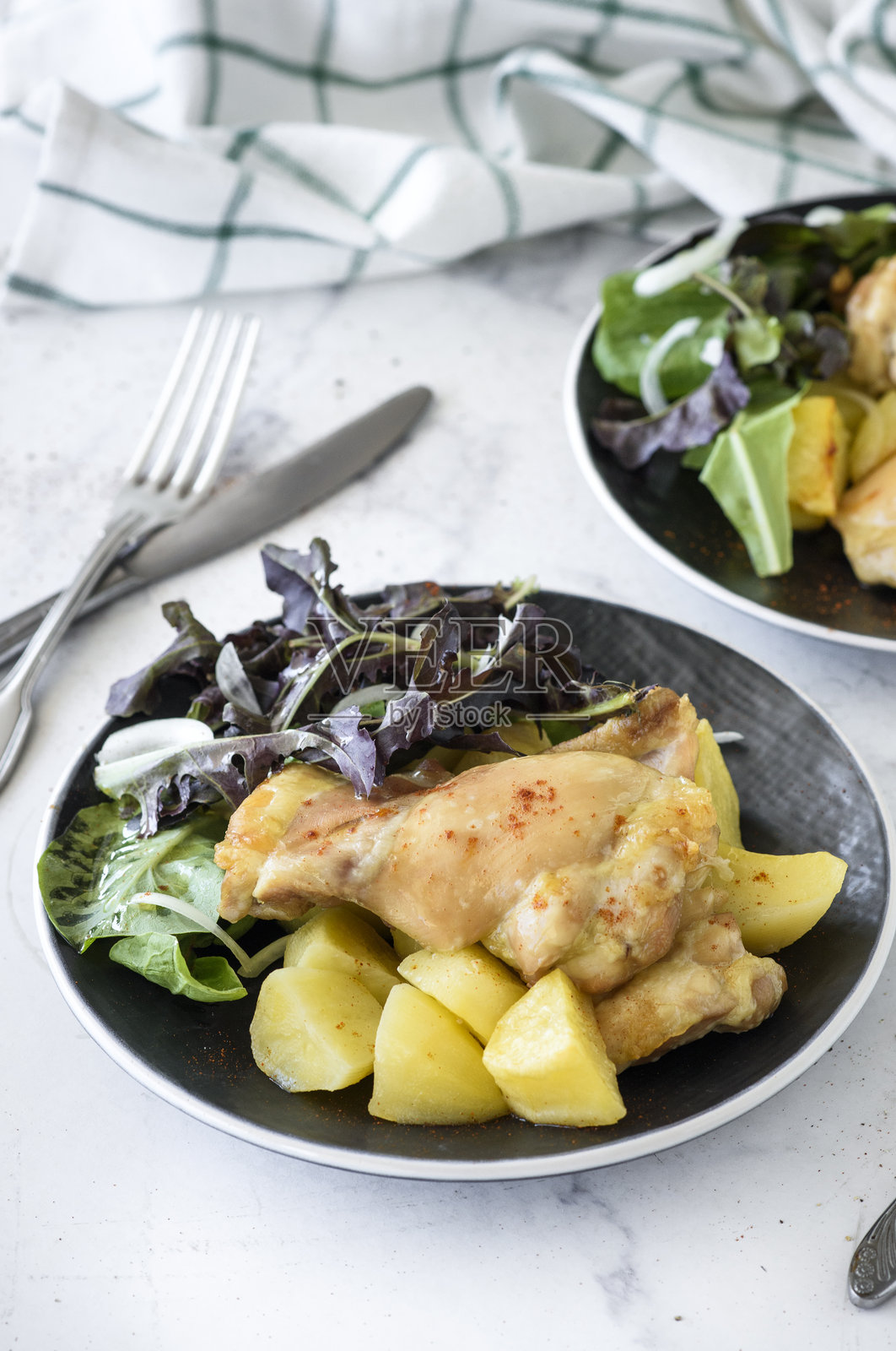 烤鸡和蔬菜照片摄影图片