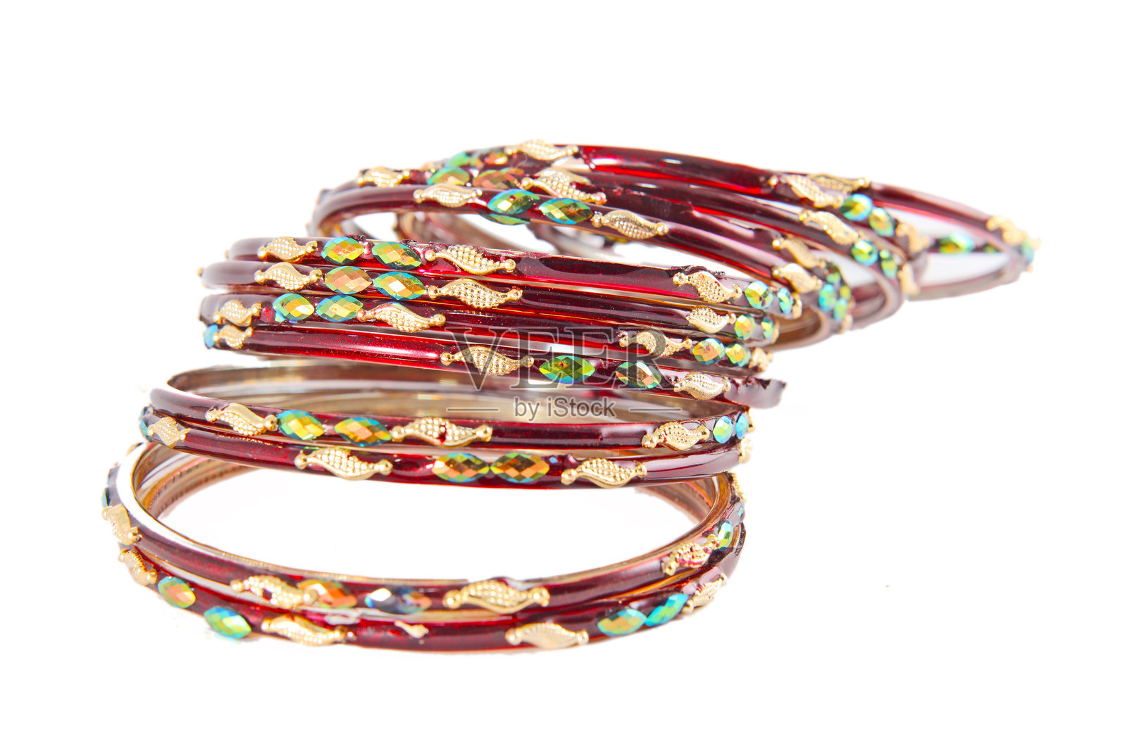 印度手镯在白色背景上孤立展示照片摄影图片