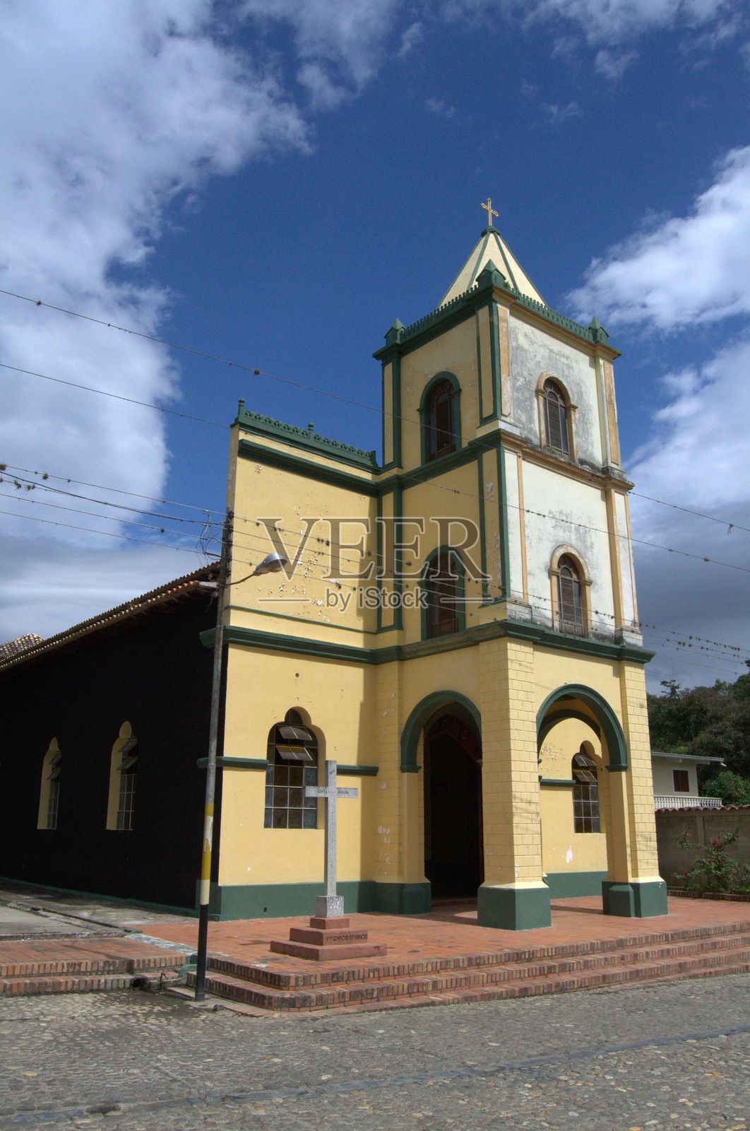 塔奇拉州，一个深受天主教影响的州。照片摄影图片