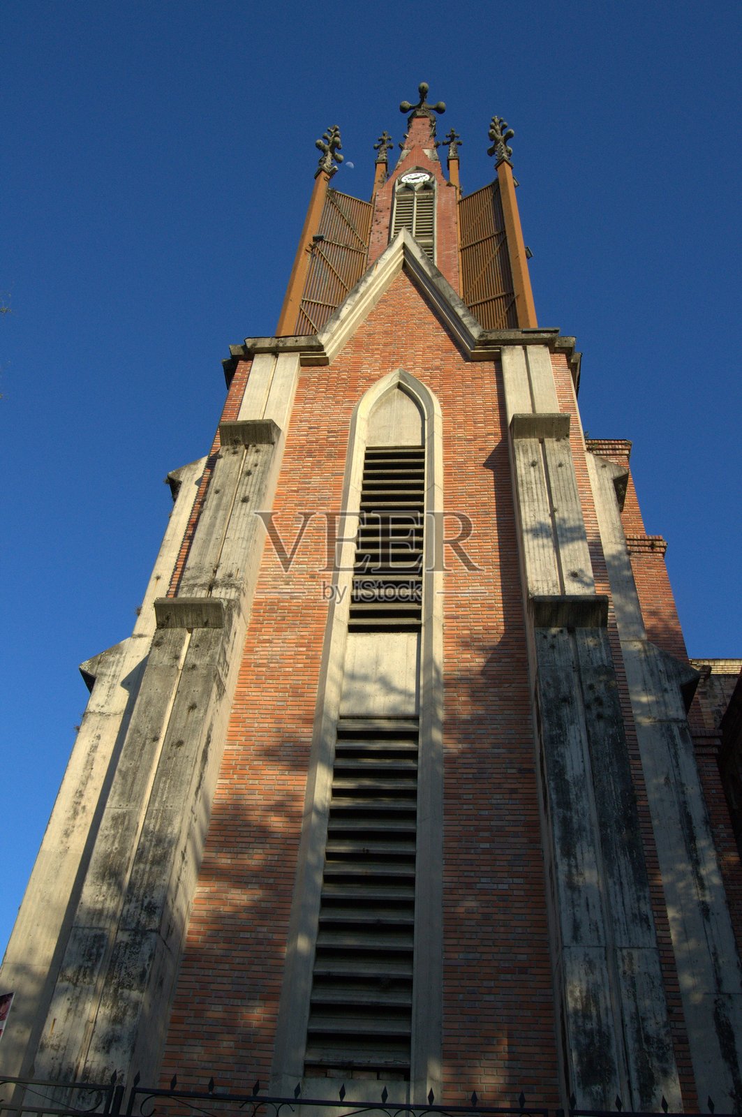 塔奇拉州，一个深受天主教影响的州。照片摄影图片