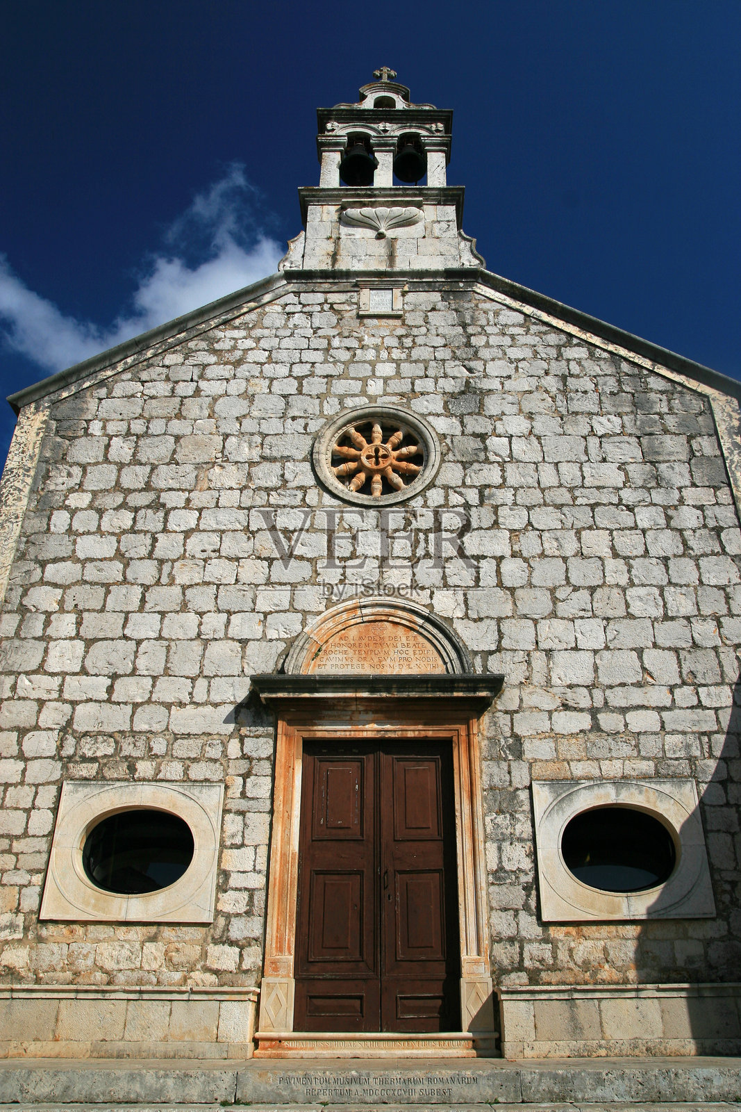 克罗地亚赫瓦尔岛斯塔里格拉德的圣罗克教堂（St Rok）照片摄影图片