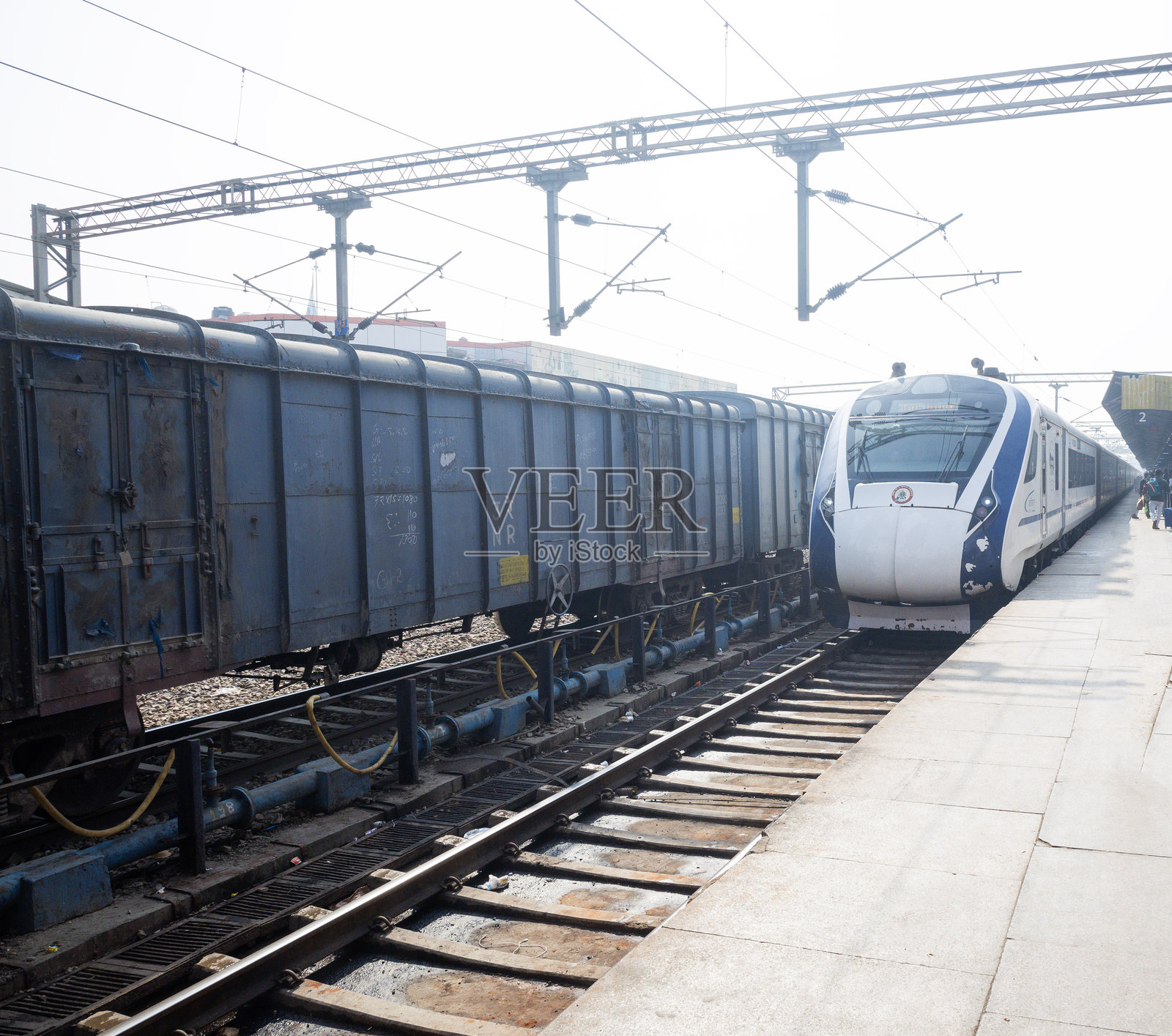 阿格拉的万德巴拉特列车照片摄影图片