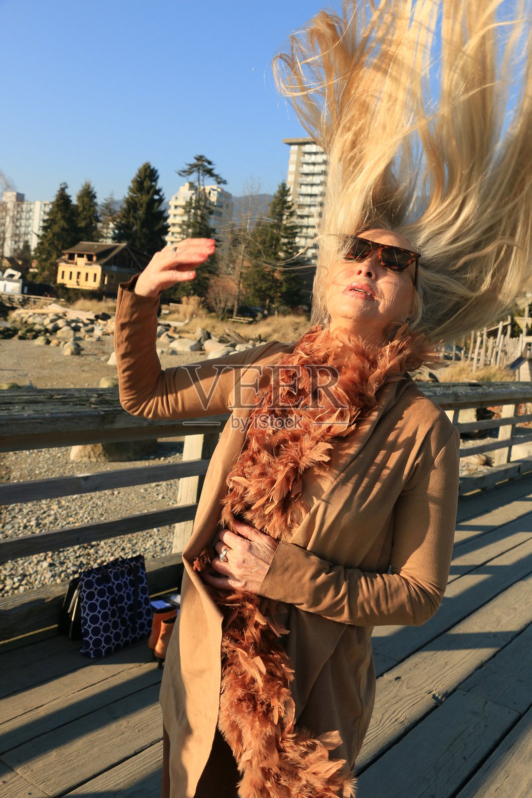 甩头发照片摄影图片