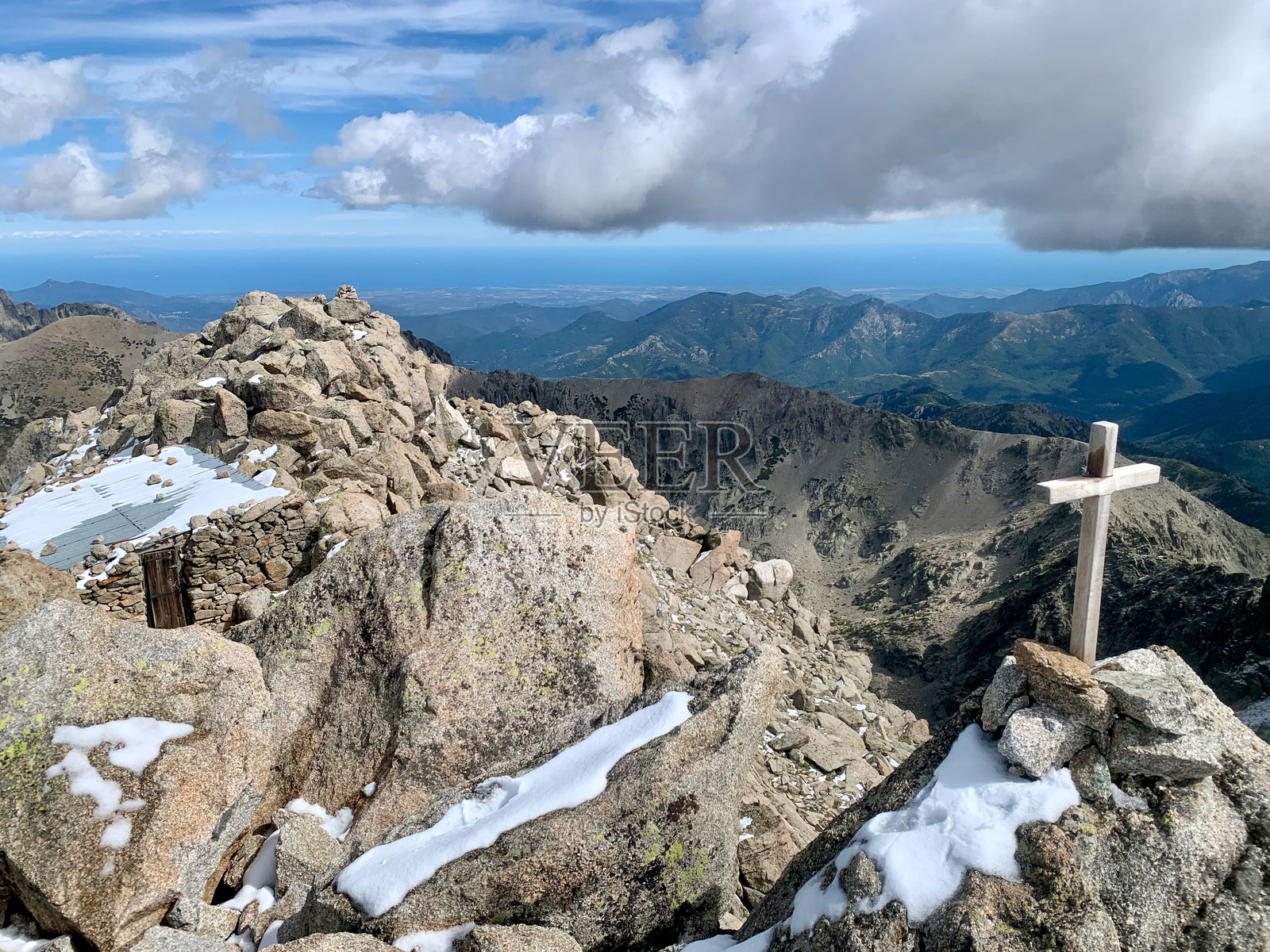 科西嘉的蒙特罗东多峰照片摄影图片