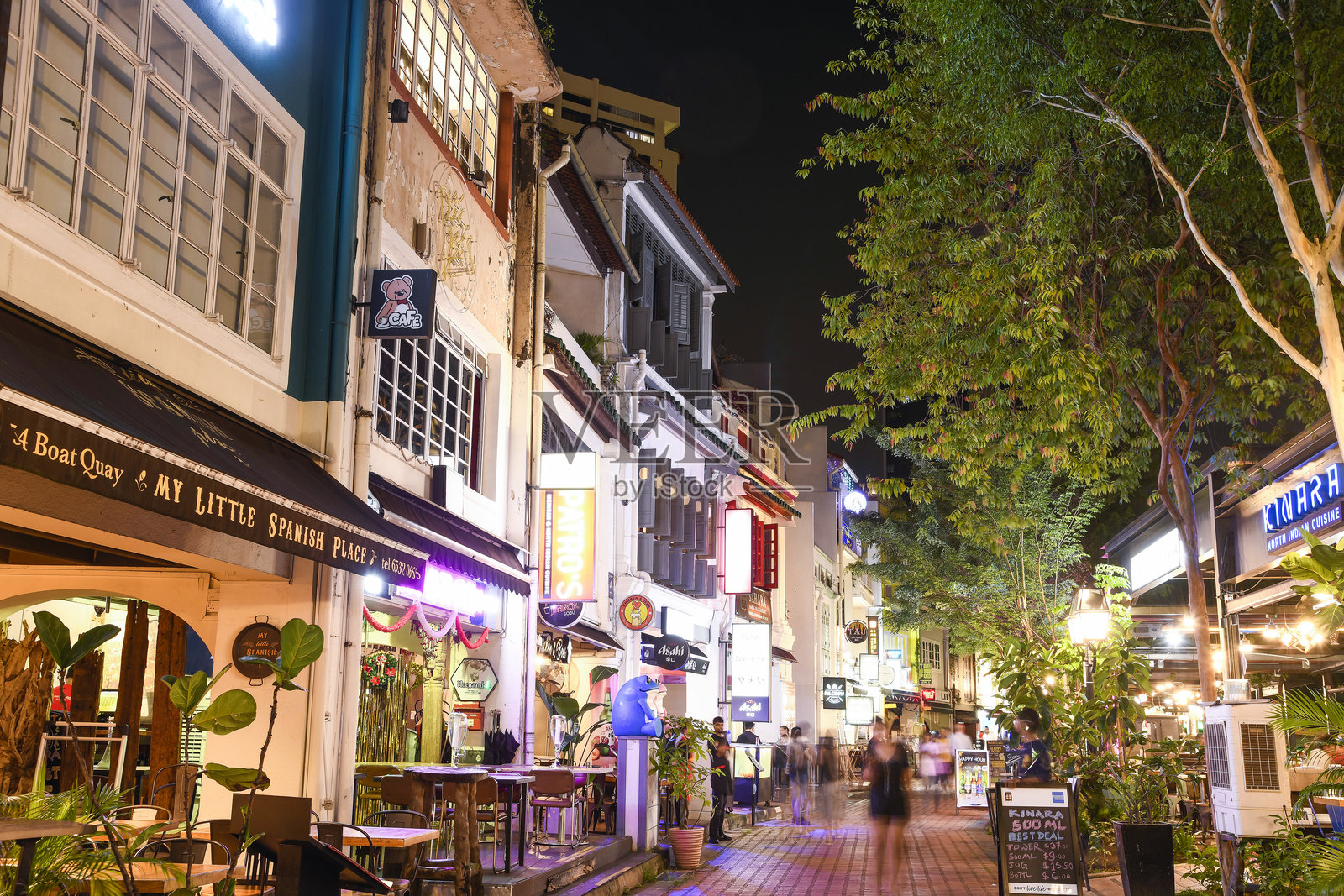 新加坡的传统船湾商铺房屋。照片摄影图片