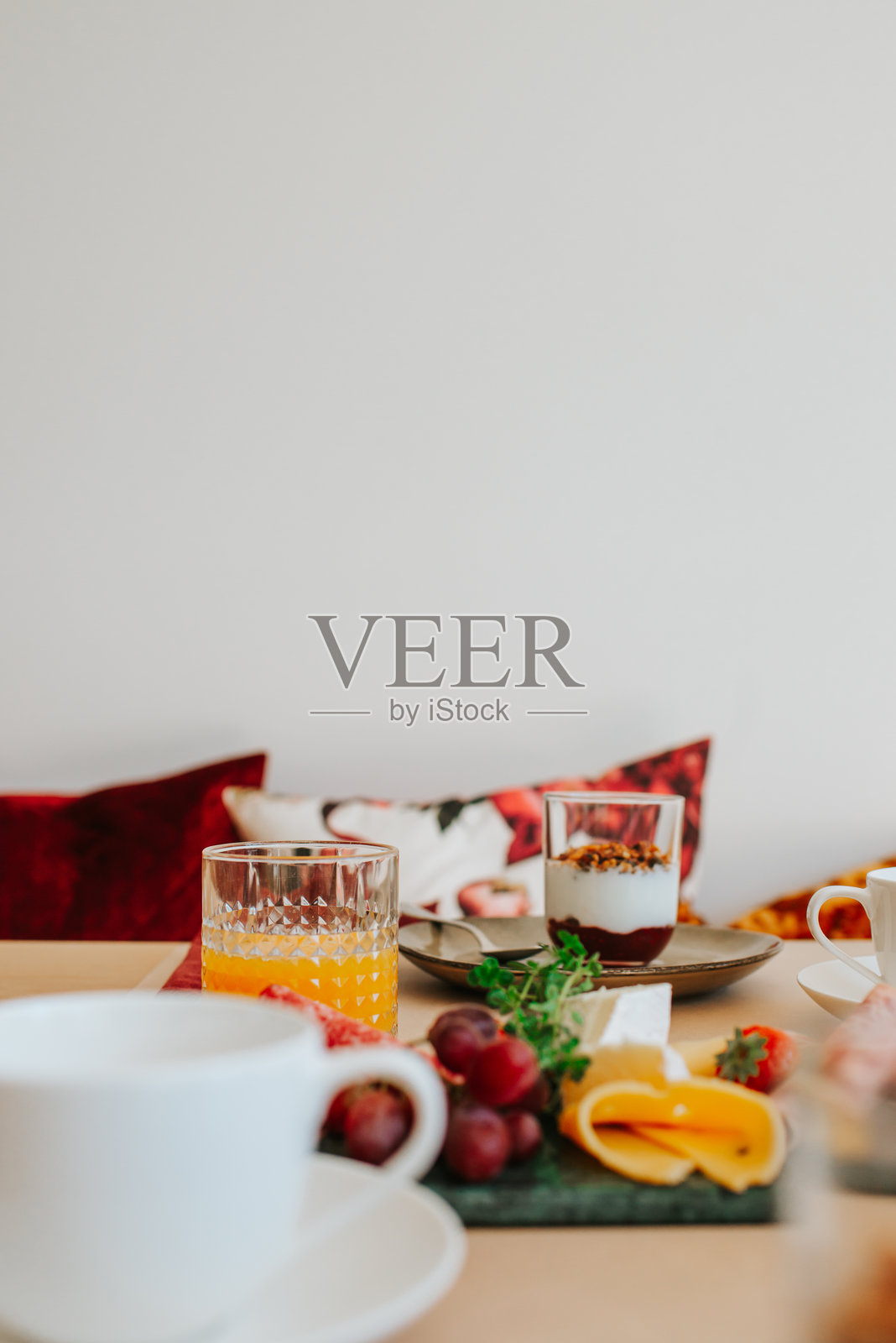 桌上早餐早午餐食物的特写照片摄影图片