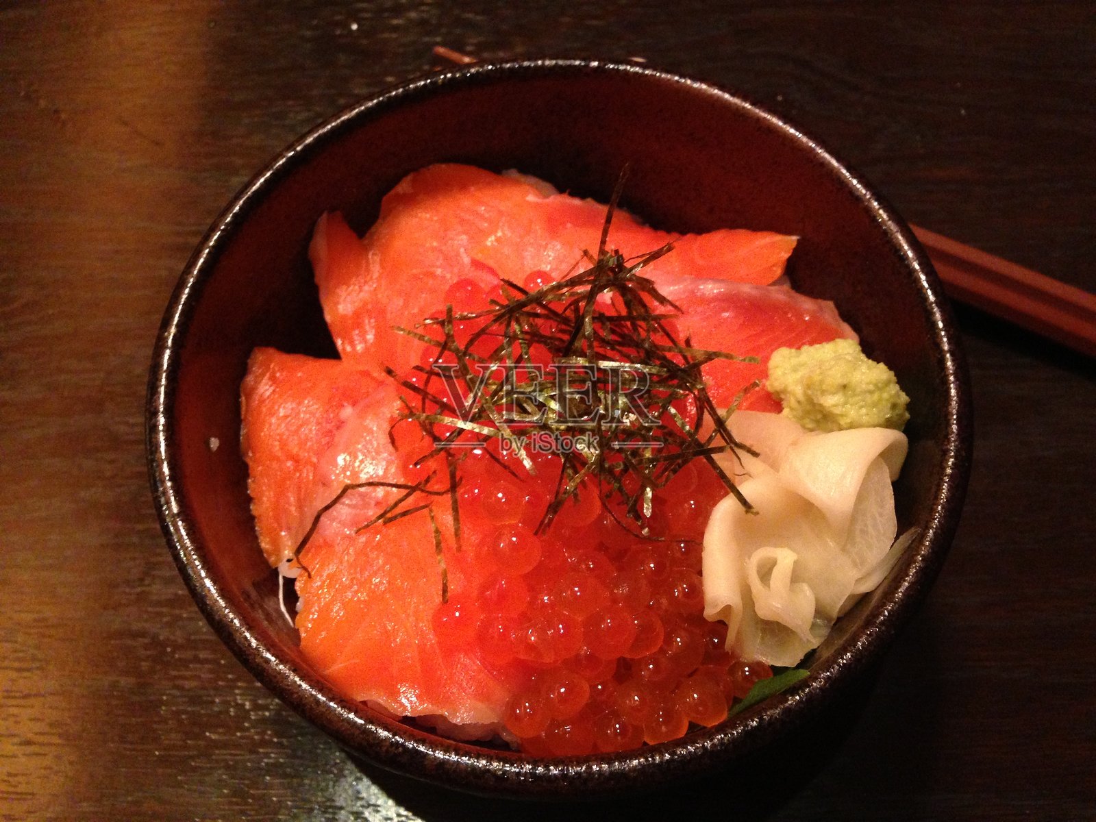 日本料理 - 鮭鱼子照片摄影图片