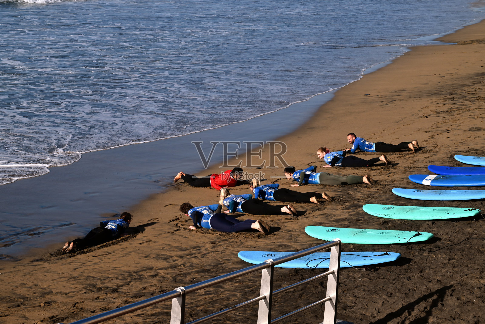 在拉斯坎特拉斯海滩冲浪照片摄影图片