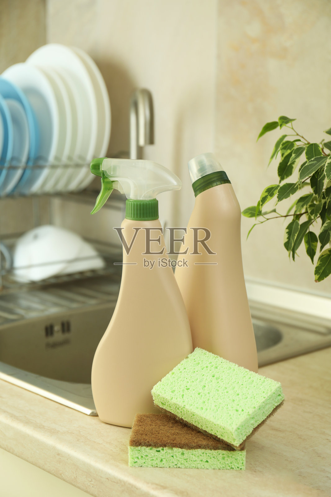 厨房背景的洗洁精配件概念照片摄影图片