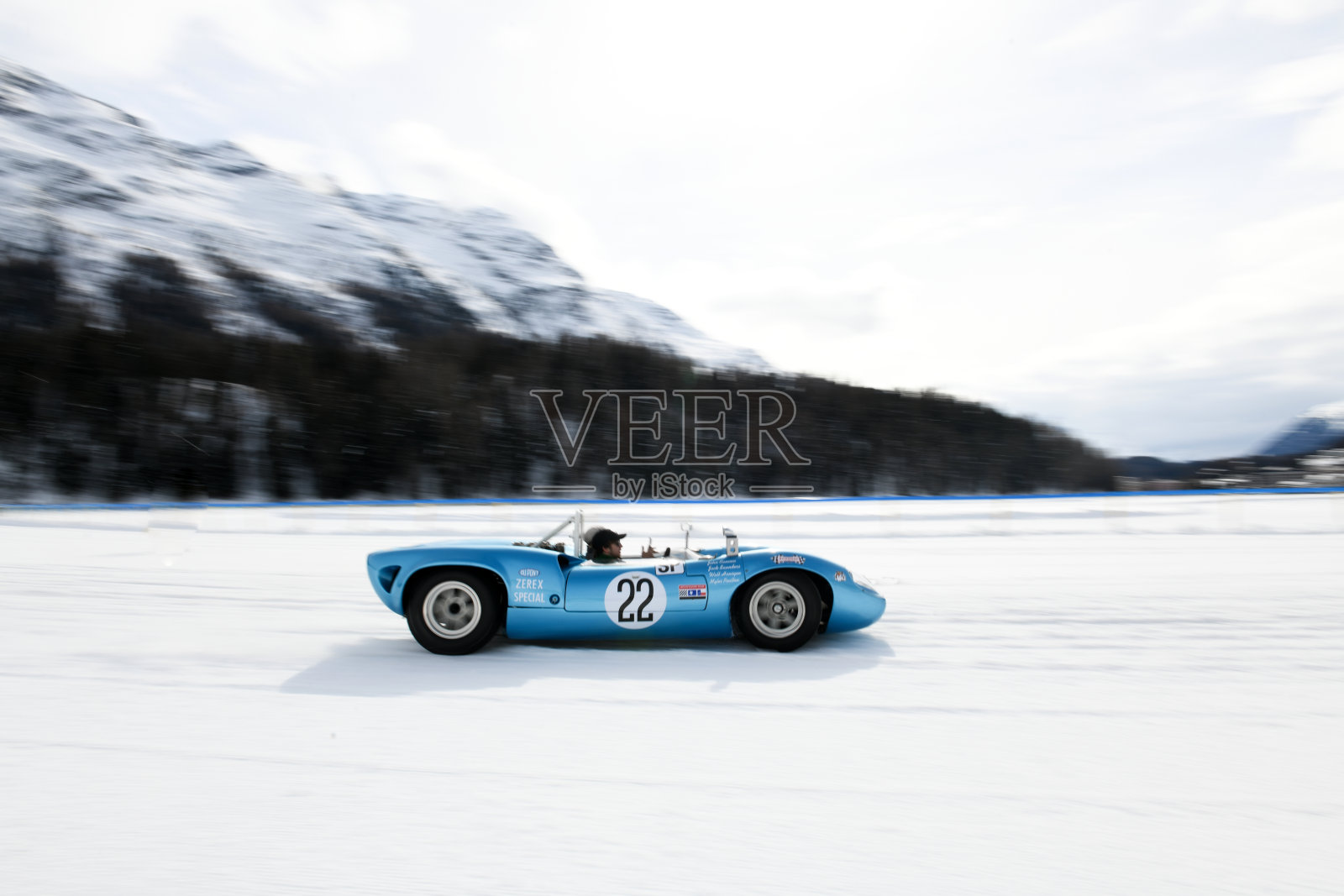 冰雪圣莫里茨国际优雅大赛照片摄影图片