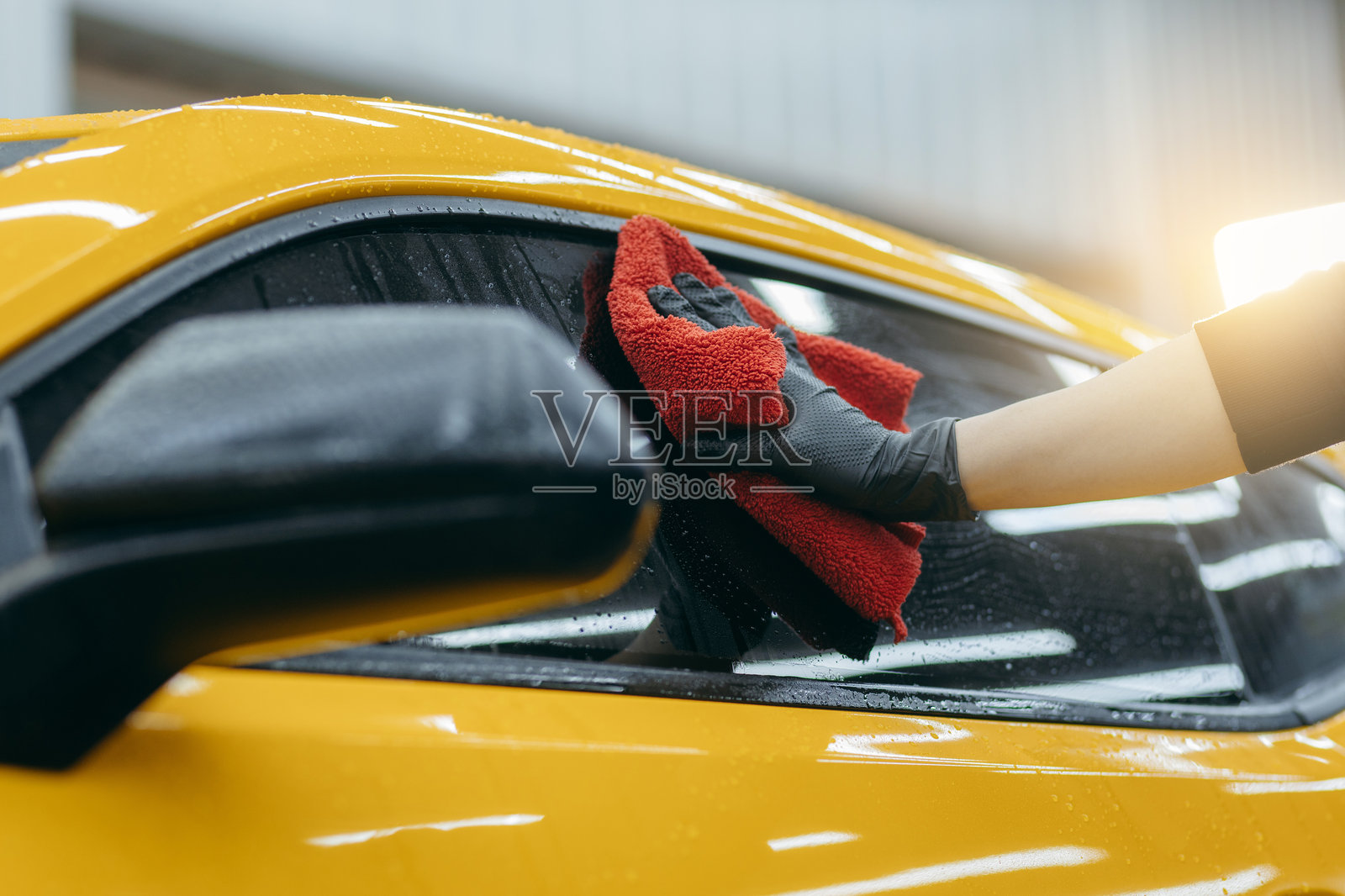 洗车前的准备。汽车美容照片摄影图片