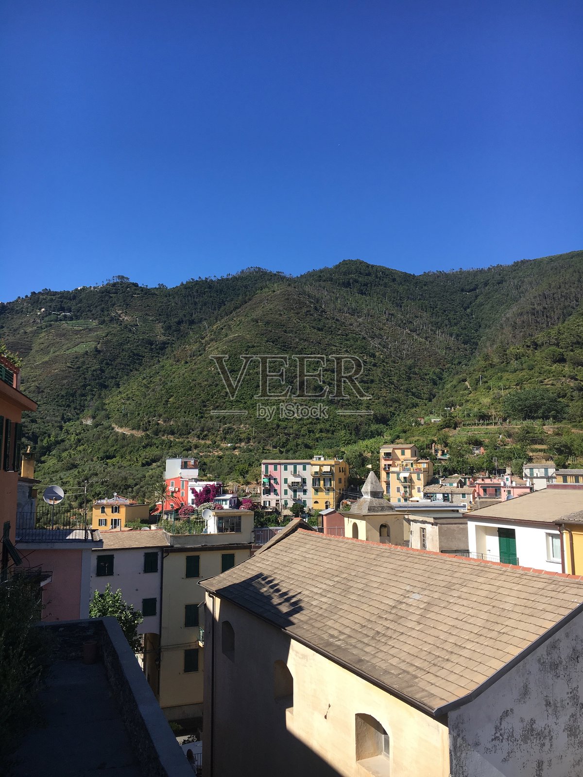 意大利小镇的景观照片摄影图片