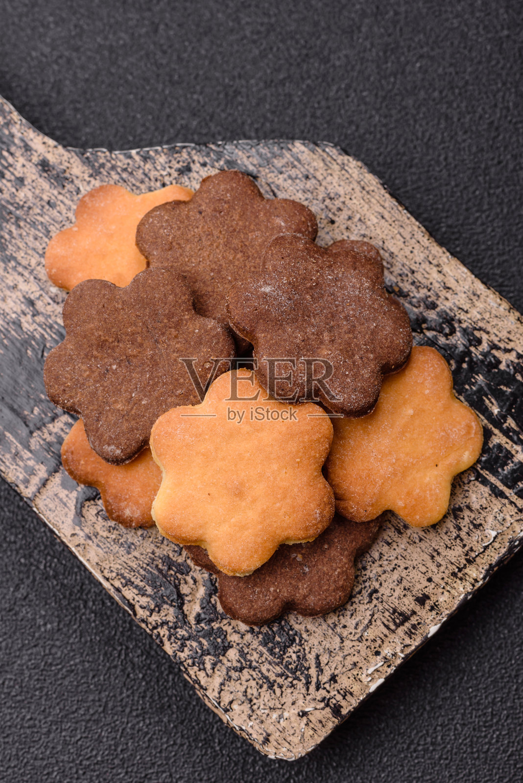 姜味甜饼，黄色和棕色相间照片摄影图片