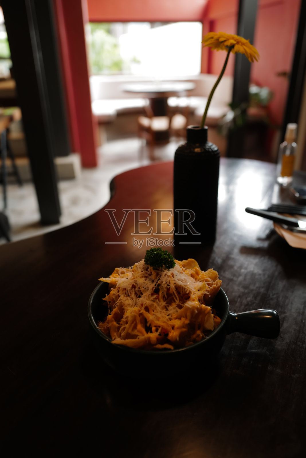 特写酥脆的奶酪培根玉米片照片摄影图片