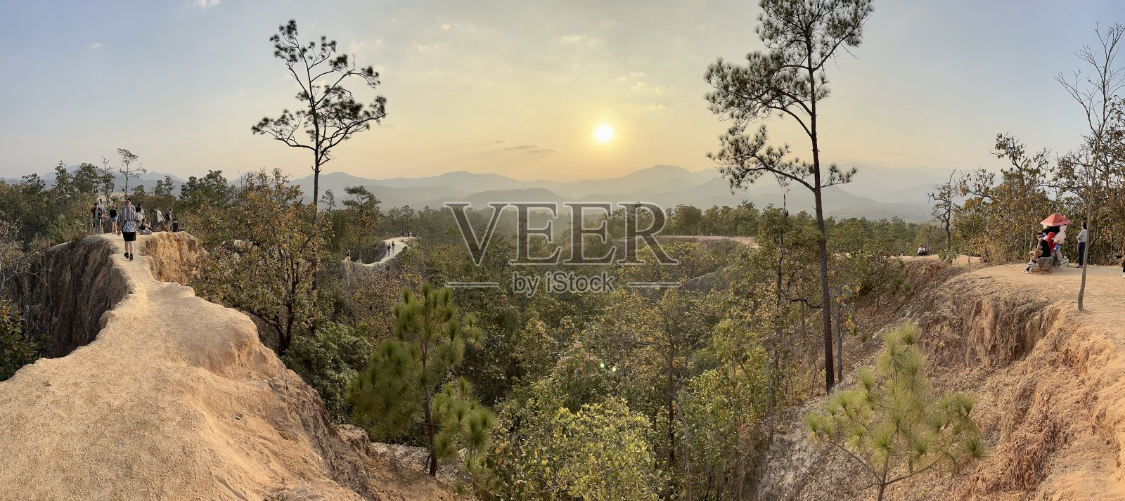 泰国拜县的峡谷日落照片摄影图片