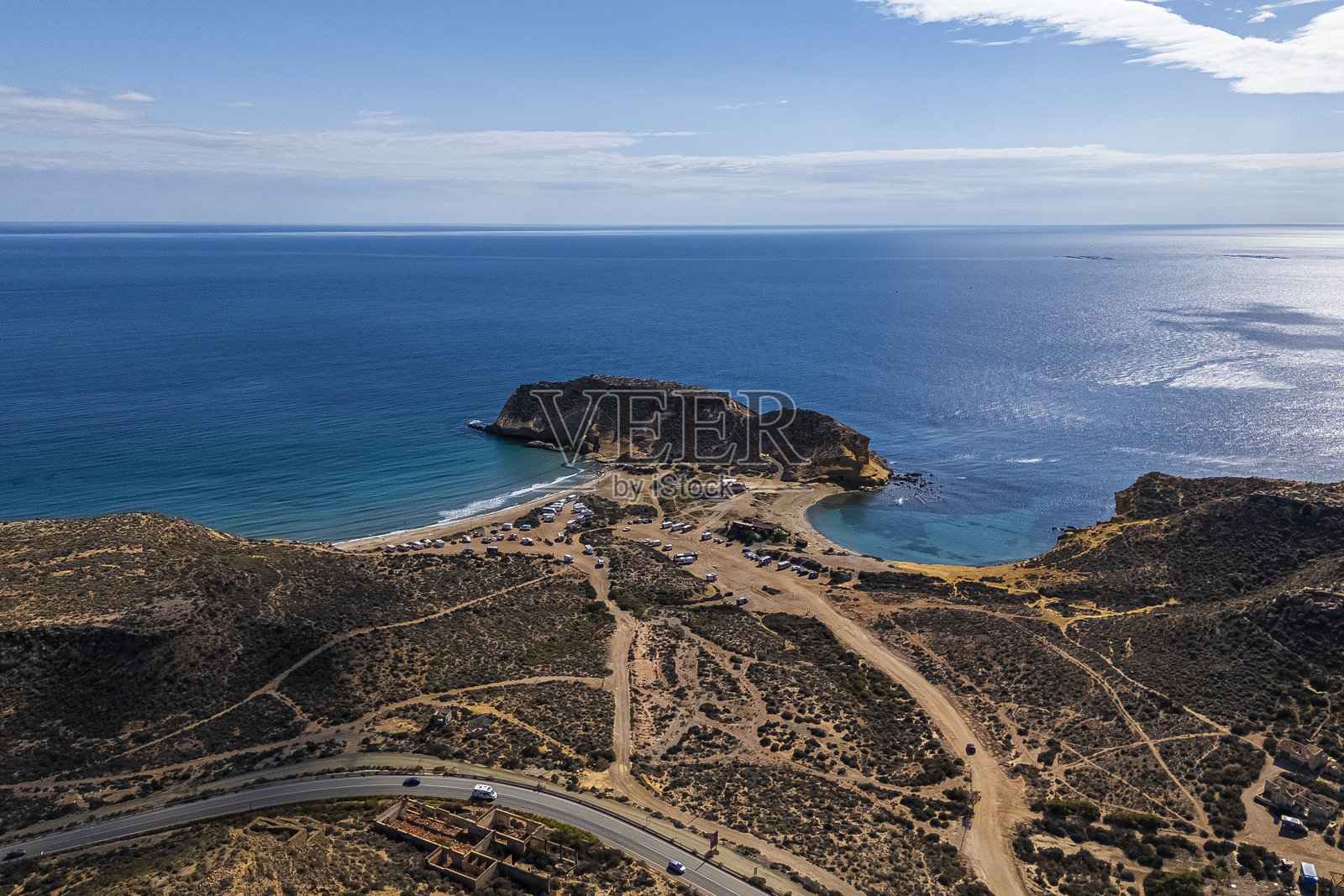 西班牙穆尔西亚地区阿吉拉斯四个海湾的受保护自然景观鸟瞰图照片摄影图片