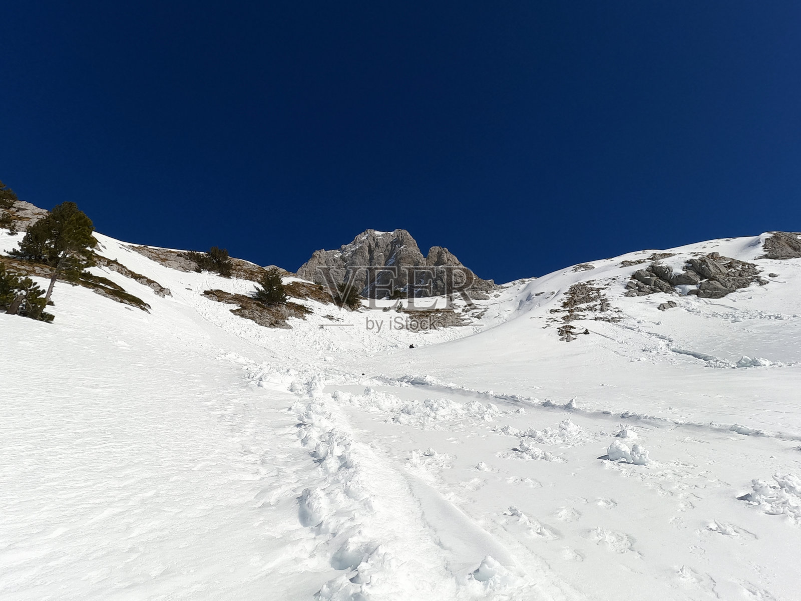 大自然的壮丽：徒步旅行与山地探险照片摄影图片