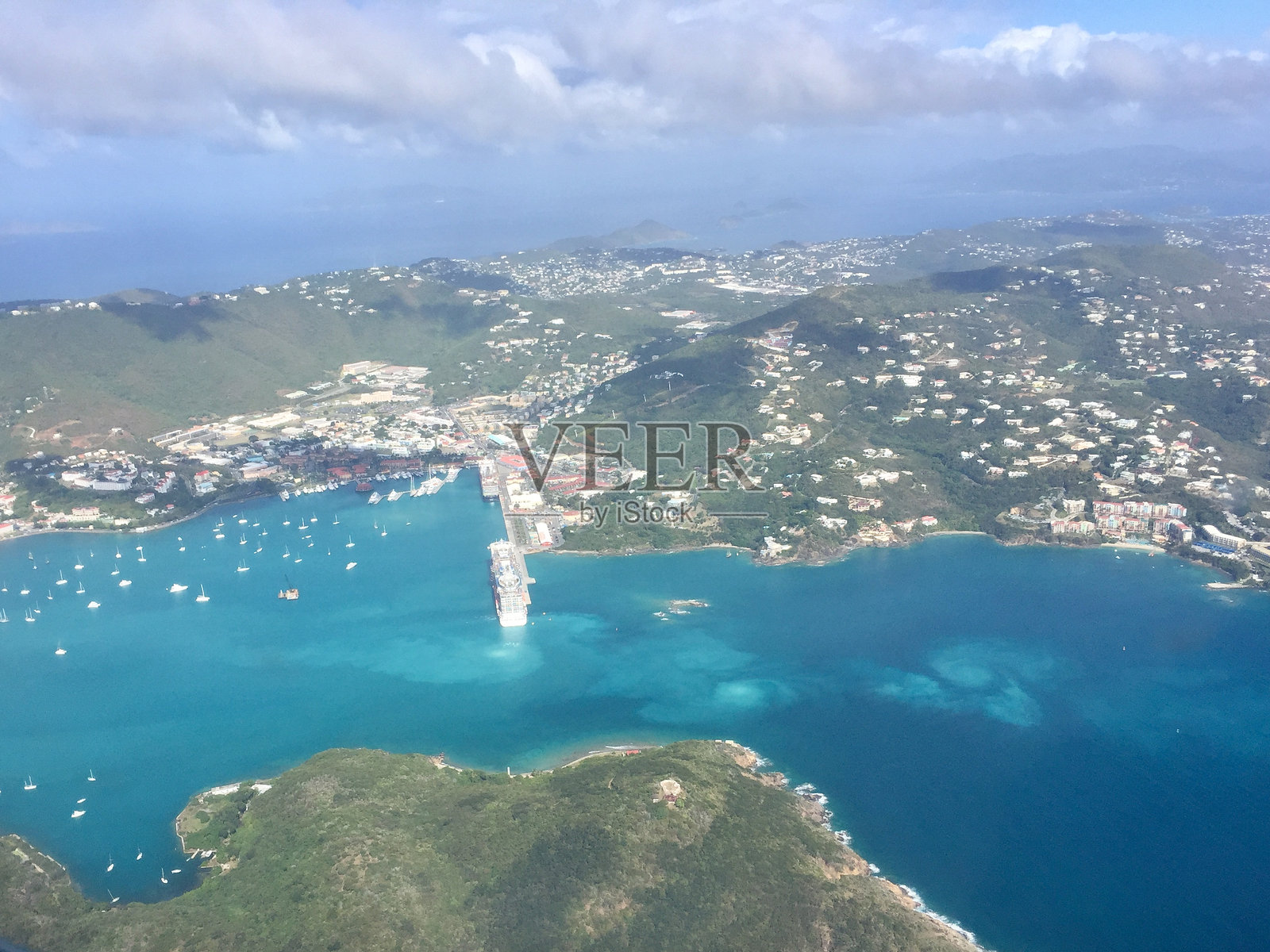 圣托马斯美属维尔京群岛深水港的鸟瞰图照片摄影图片