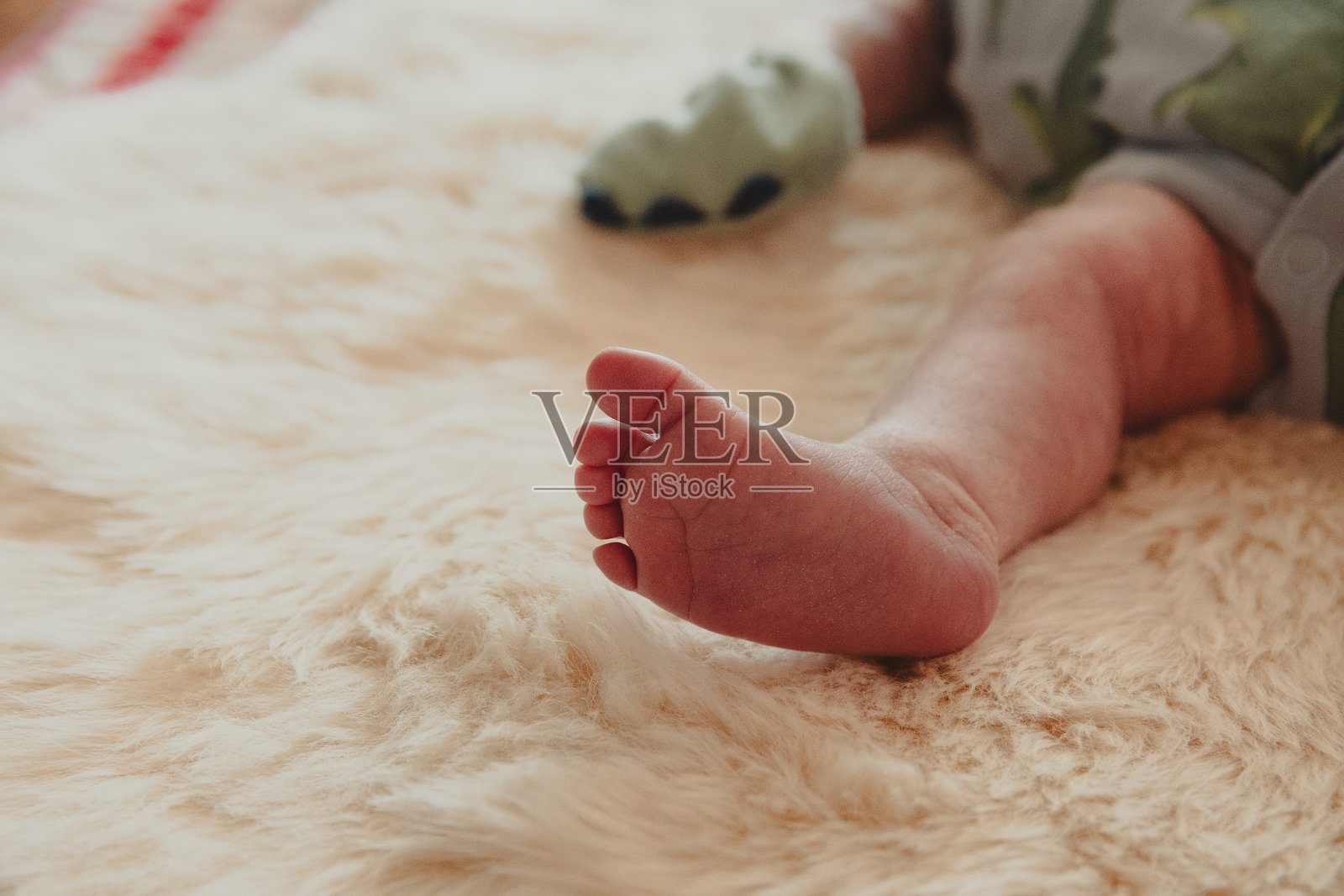 新生儿的脚丫照片摄影图片