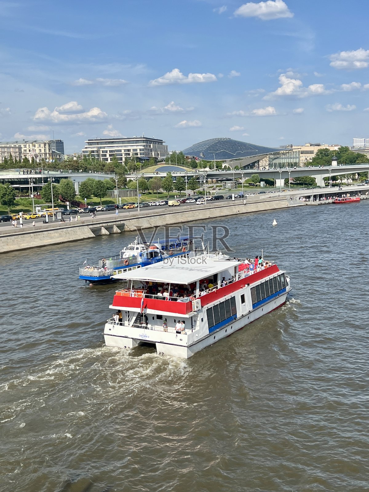 莫斯科河上的游船,俄罗斯莫斯科照片摄影图片