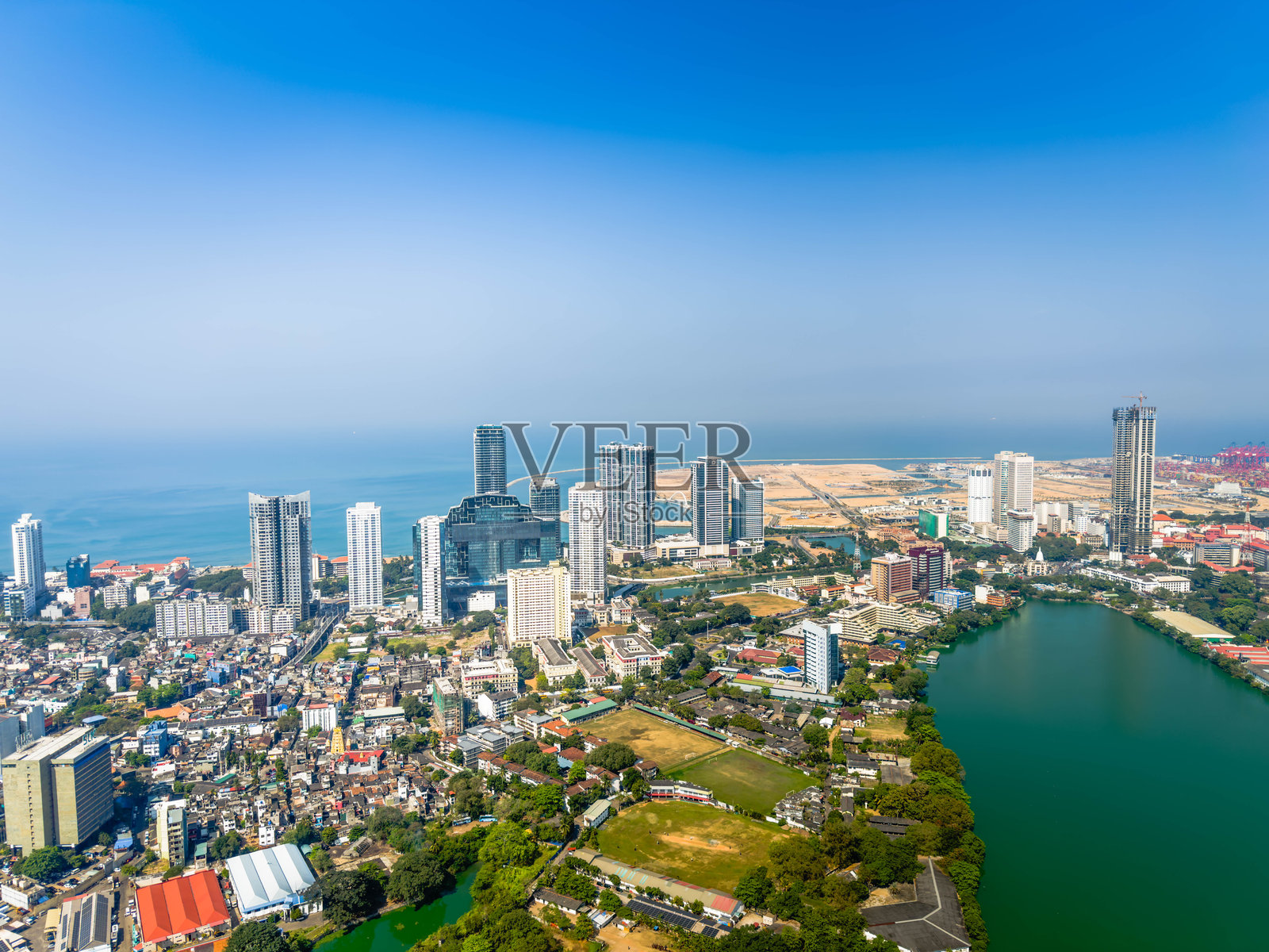 从科伦坡莲花塔俯瞰城市景观照片摄影图片