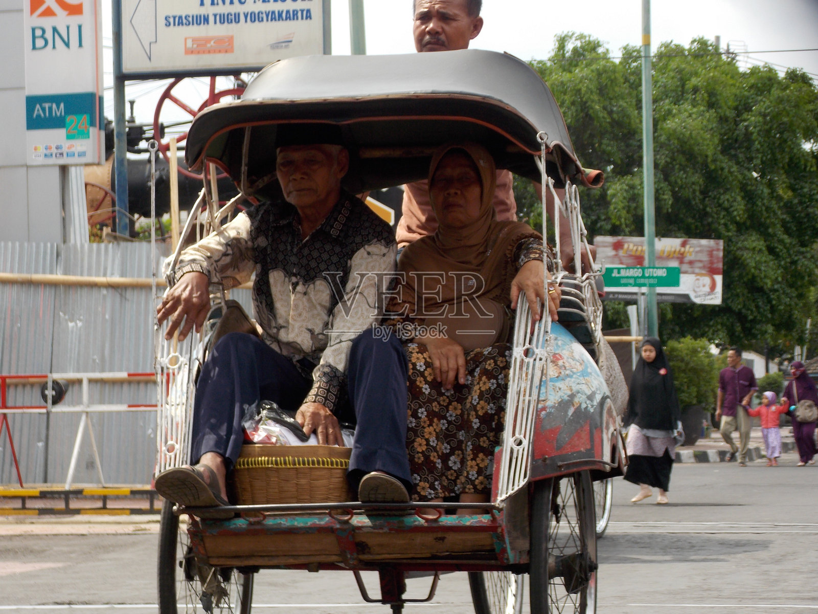 印尼日惹马里奥博罗旅游区的传统贝克交通工具照片摄影图片