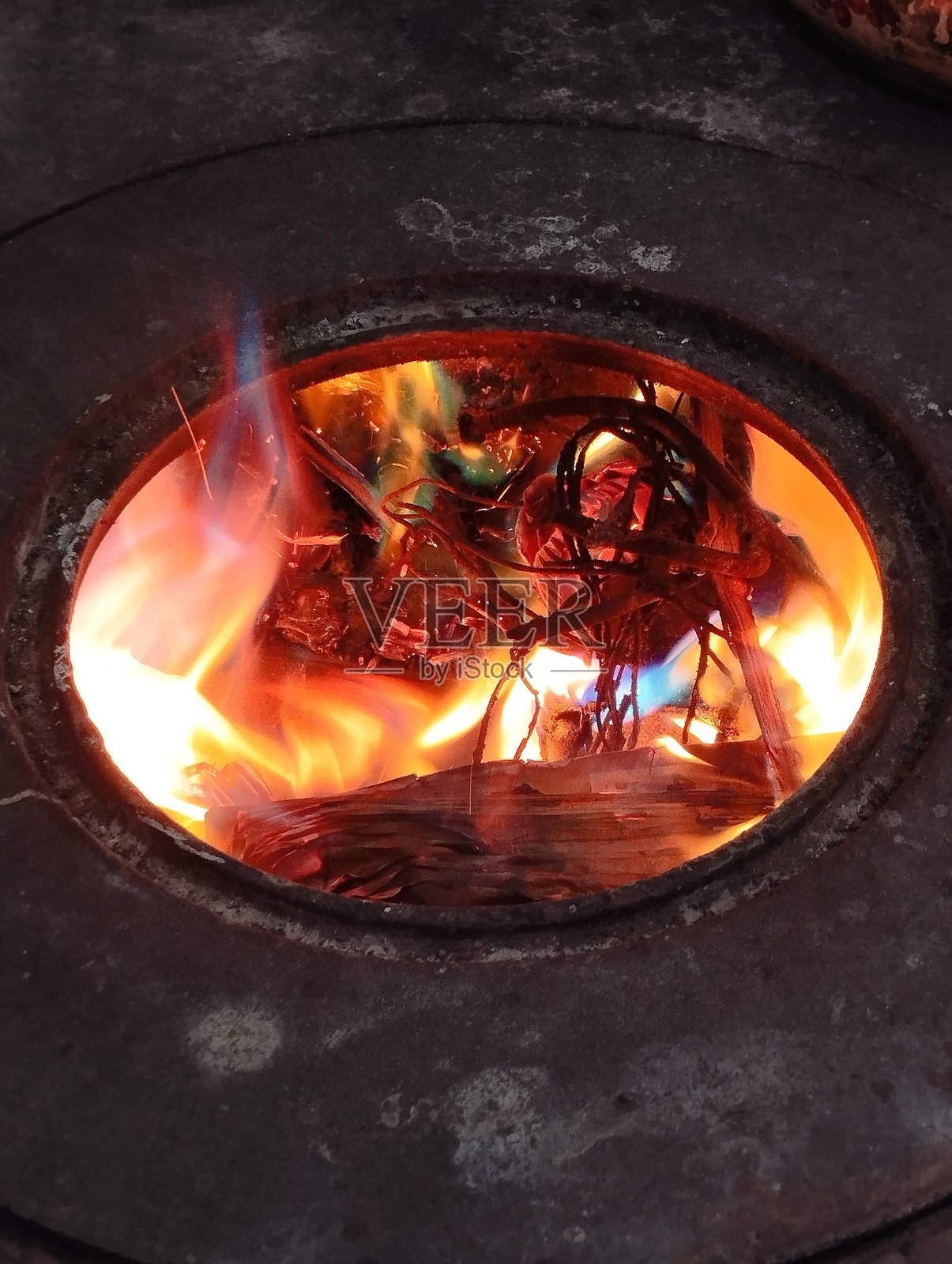 开放式木柴炉照片摄影图片