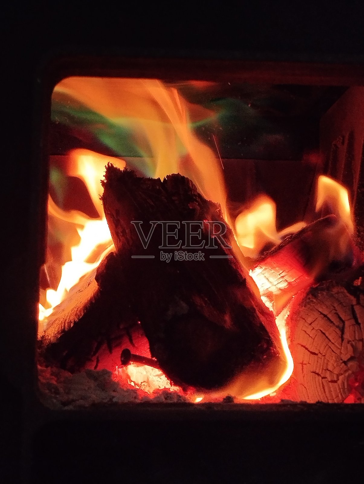 开放式木柴炉照片摄影图片
