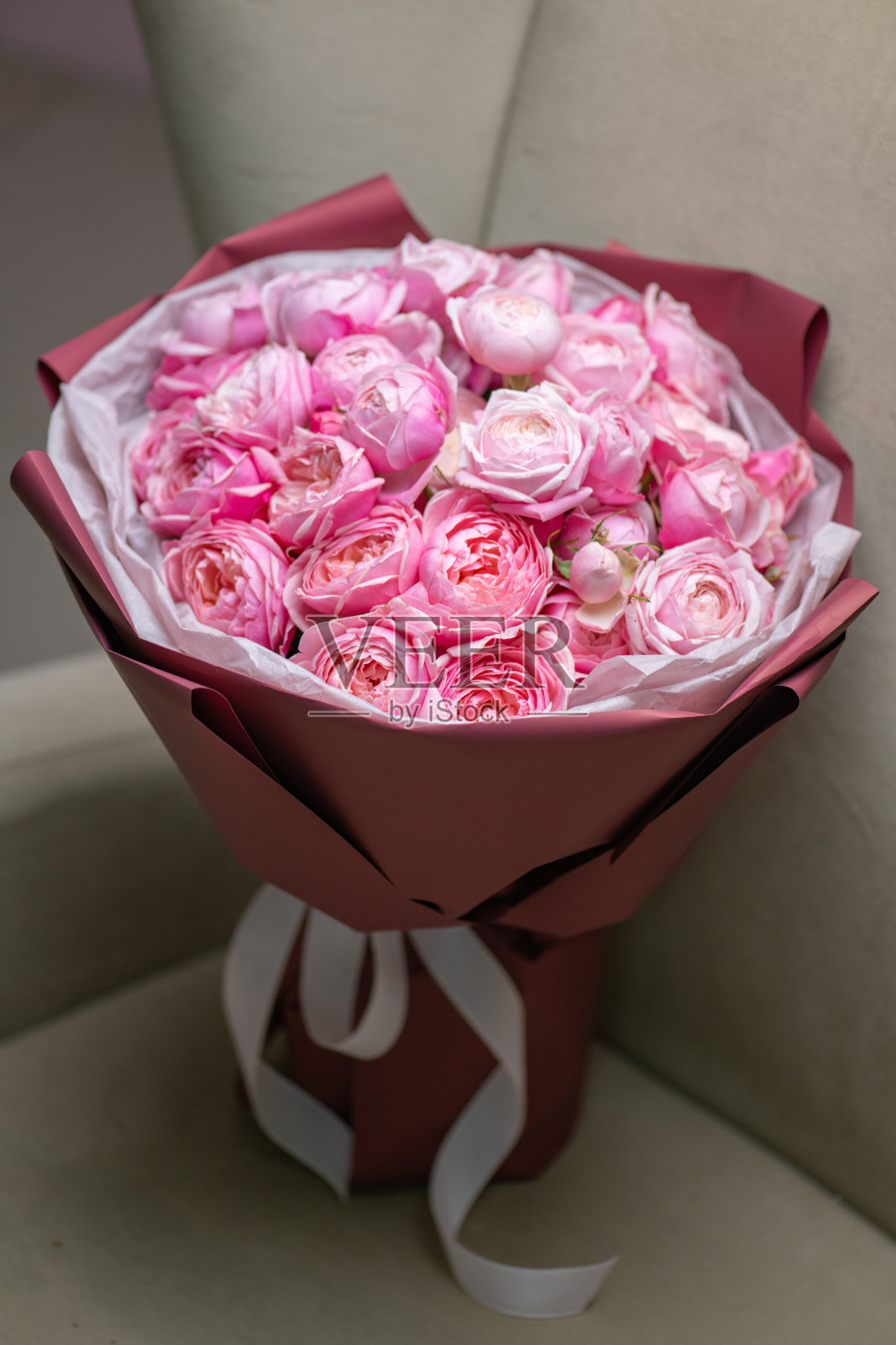 美丽的粉色牡丹玫瑰花束特写照片摄影图片