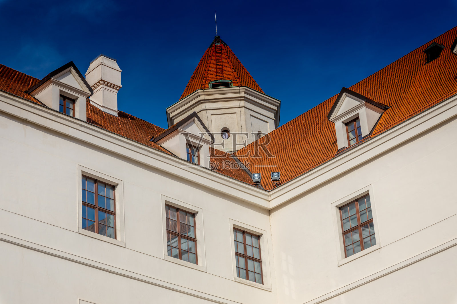 布拉迪斯拉发，老城区的布拉迪斯拉发城堡照片摄影图片