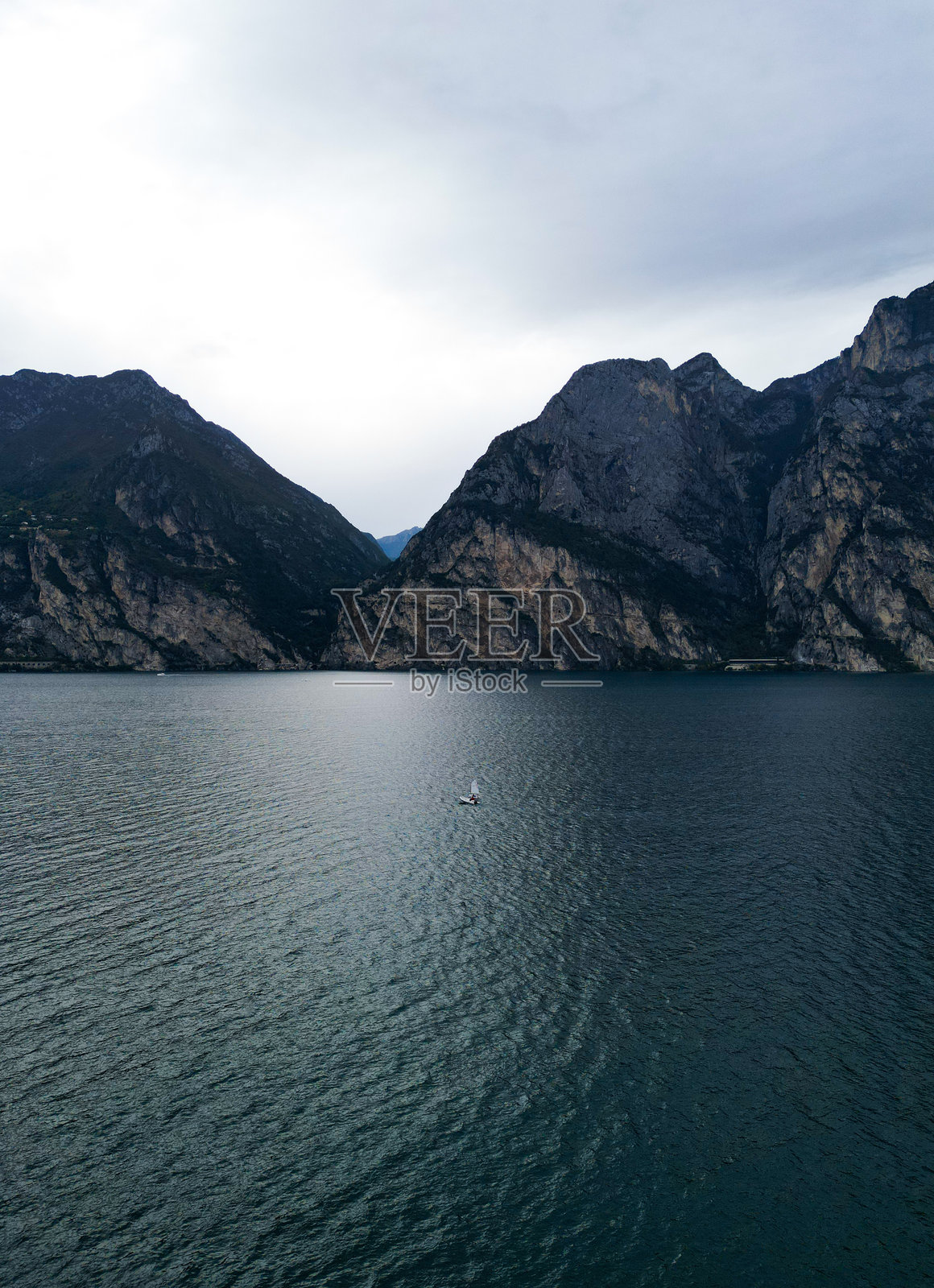 加尔达湖照片摄影图片