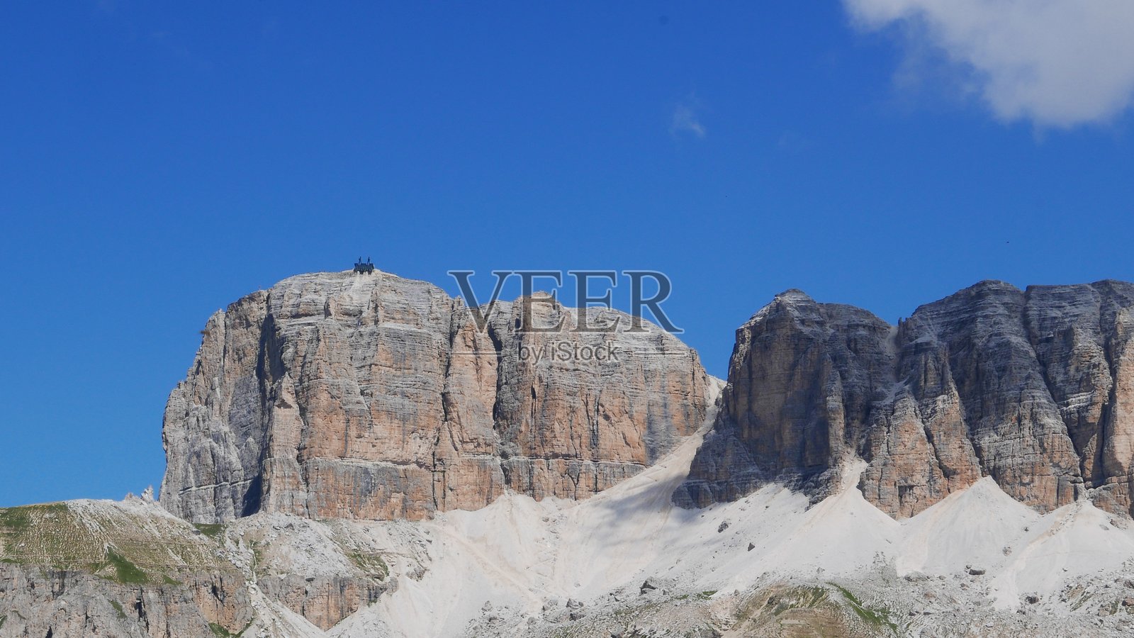 多洛米蒂山脉的法萨谷（意大利北部特伦蒂诺）照片摄影图片