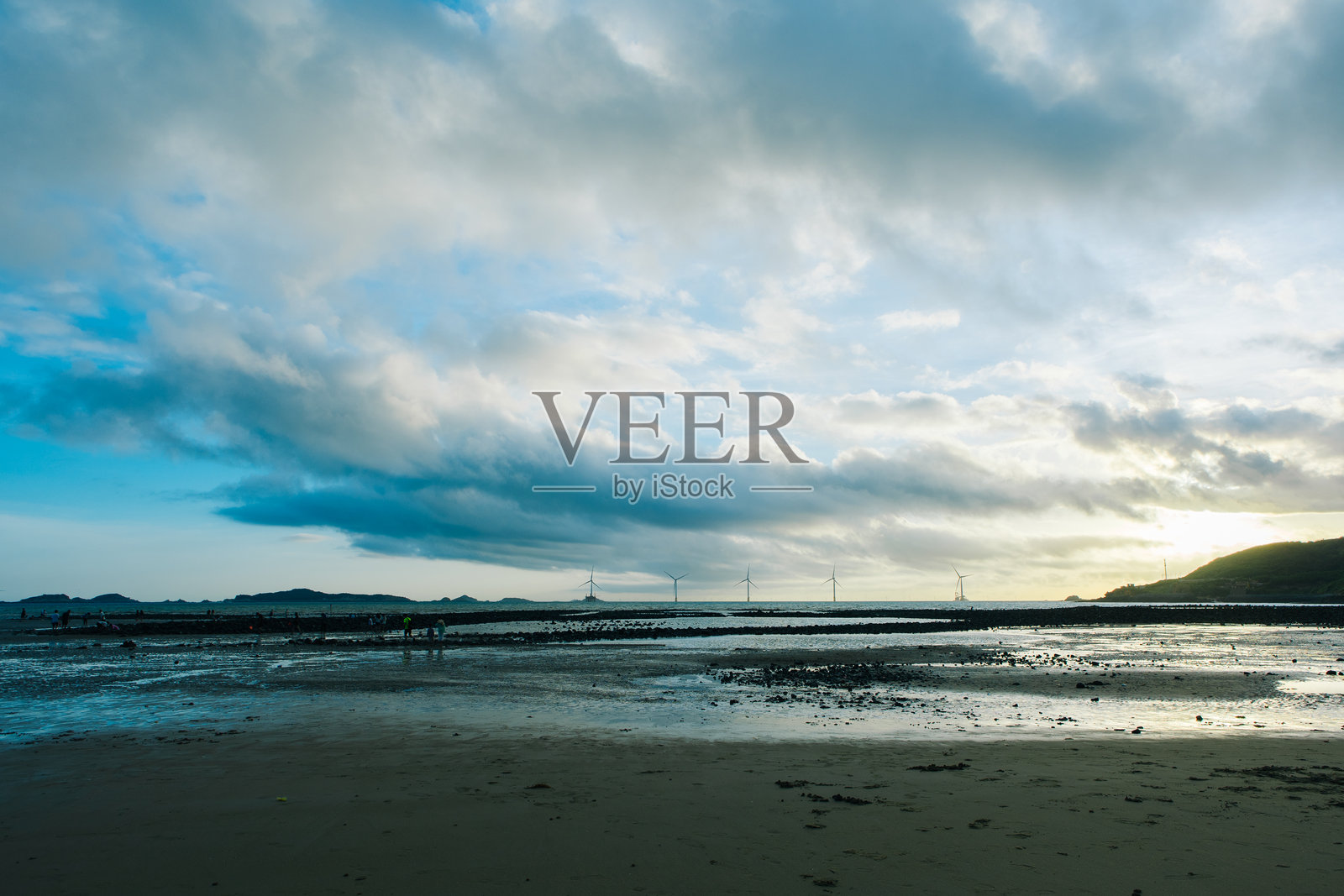 福建省平潭海滩的朝霞景色照片摄影图片