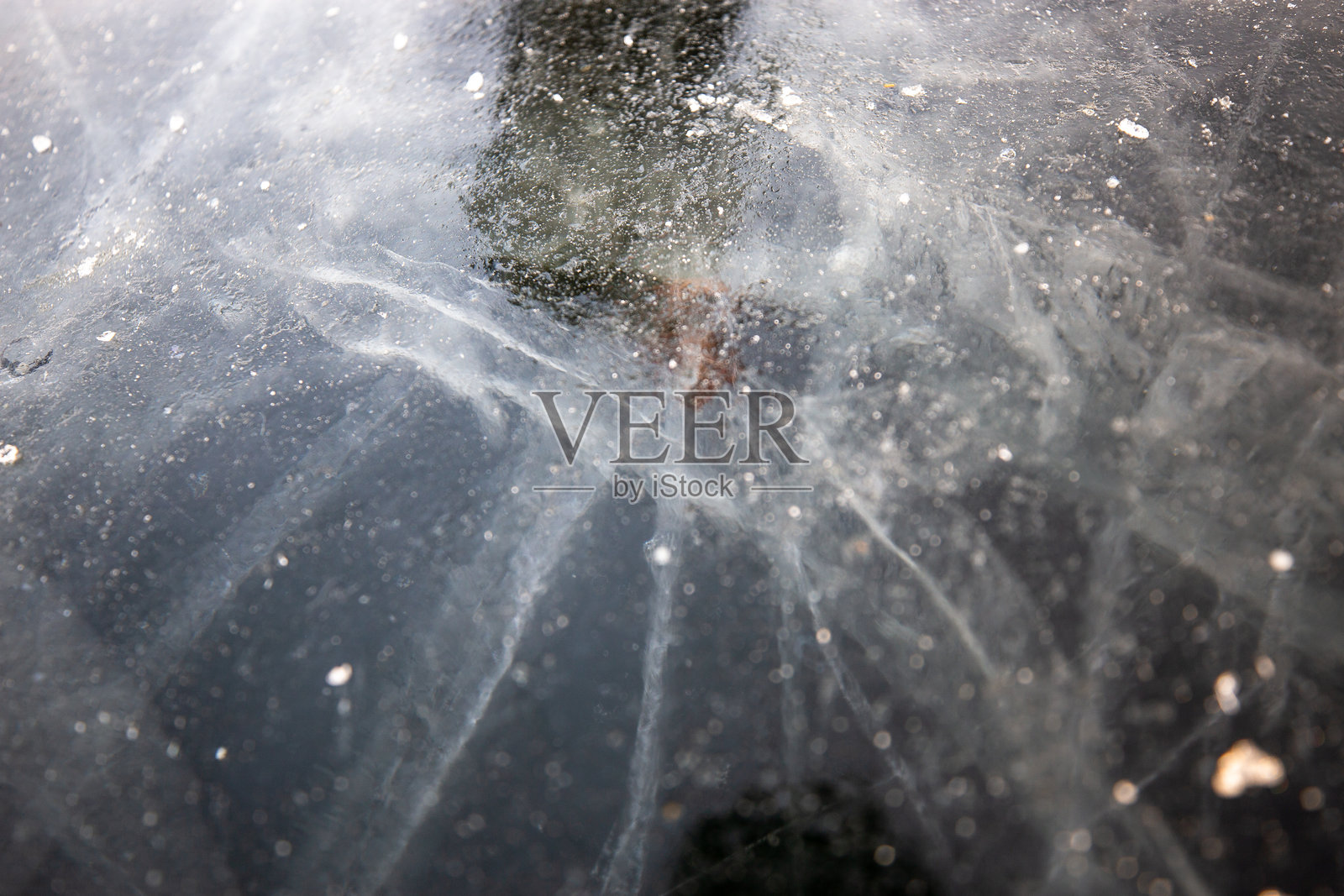 吉林省净月潭的蓝色冰块照片摄影图片