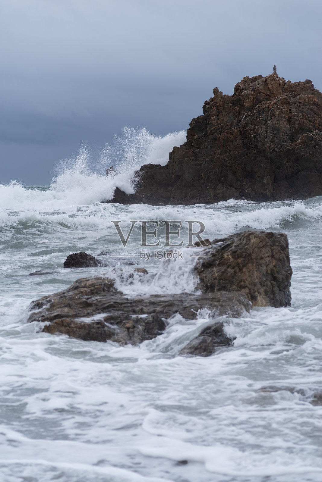 风暴汹涌、危险的海洋照片摄影图片