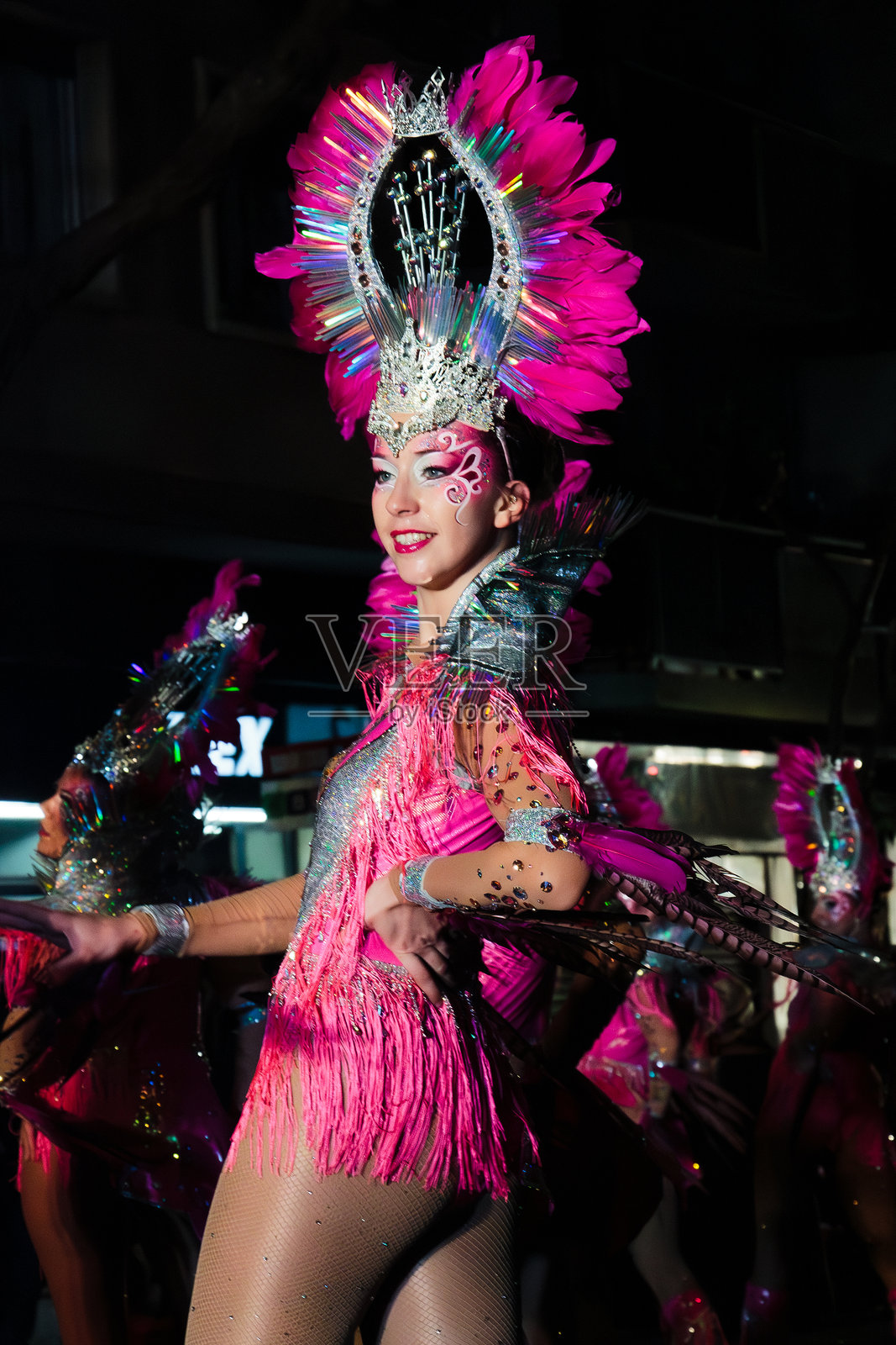 2025年塔拉戈纳的西班牙传统狂欢节照片摄影图片