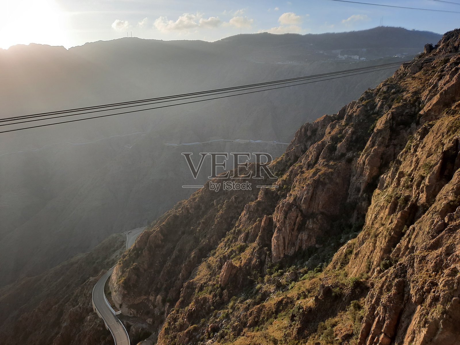 从侯萨姆王子公园可以欣赏到道路的壮丽景色。照片摄影图片