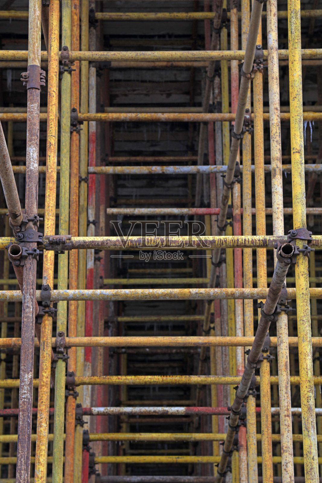 建筑工地上的钢管脚手架照片摄影图片